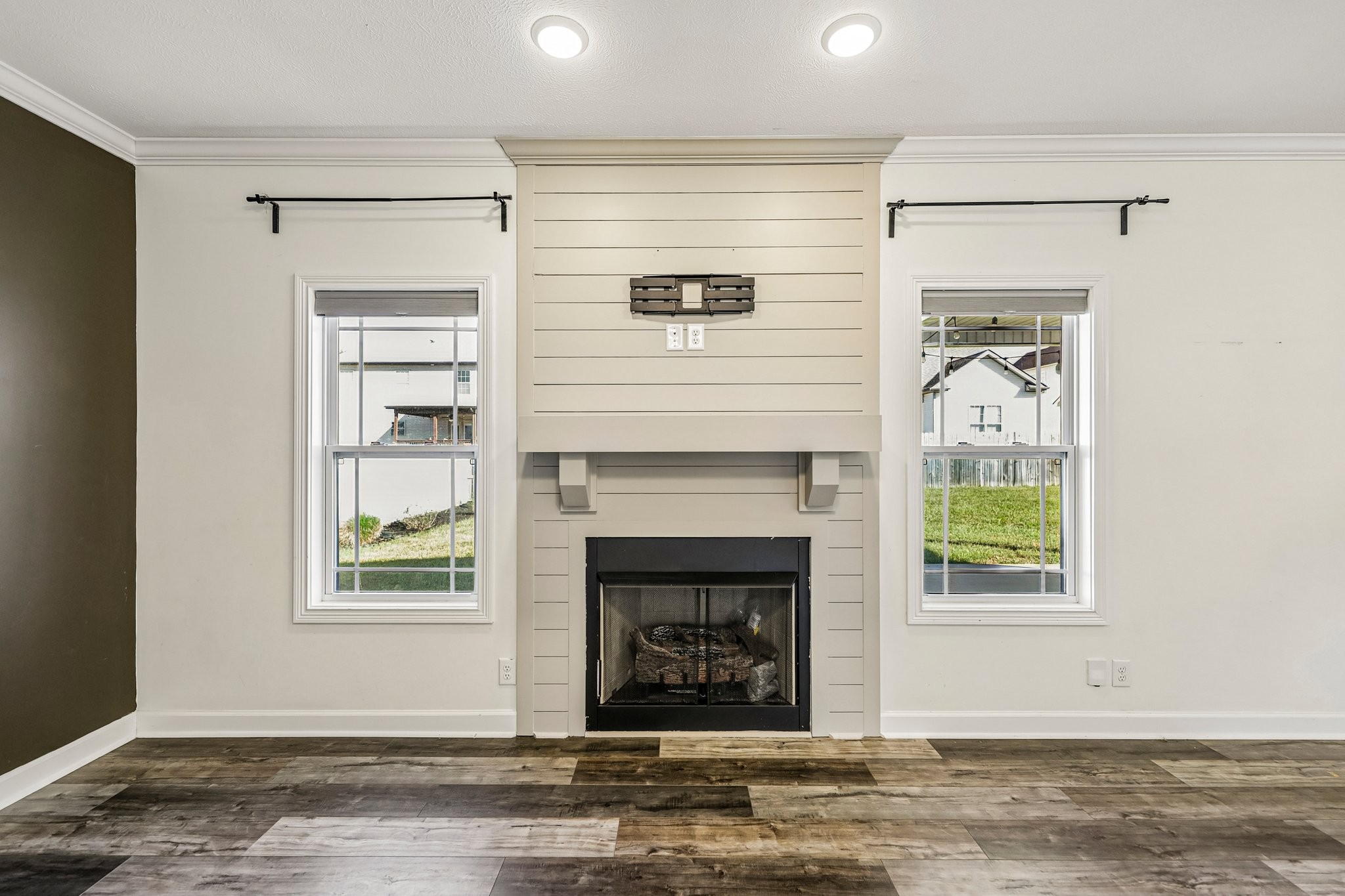 300 Bluebriar Trce Property Photo 16