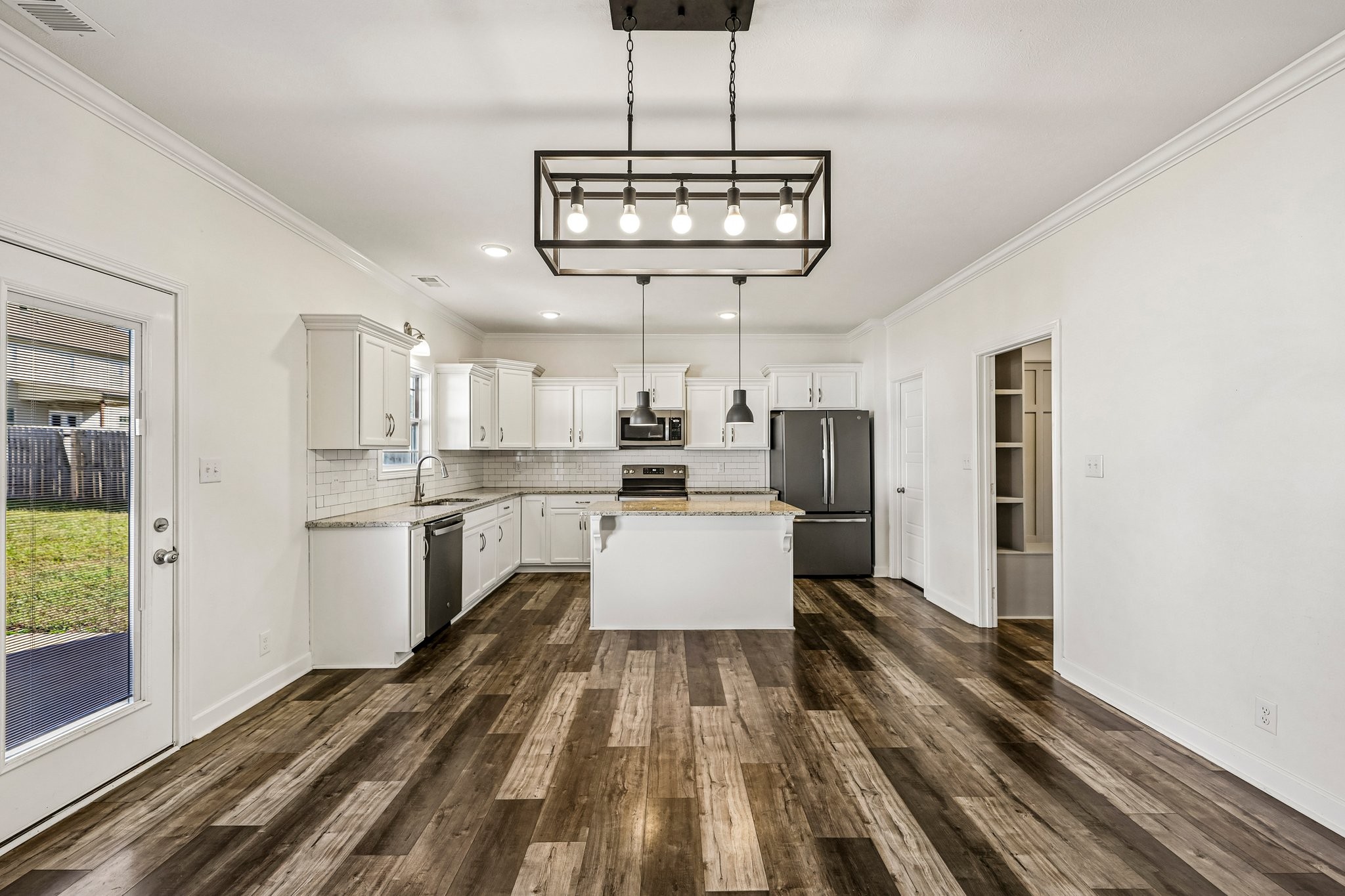 300 Bluebriar Trce Property Photo 17