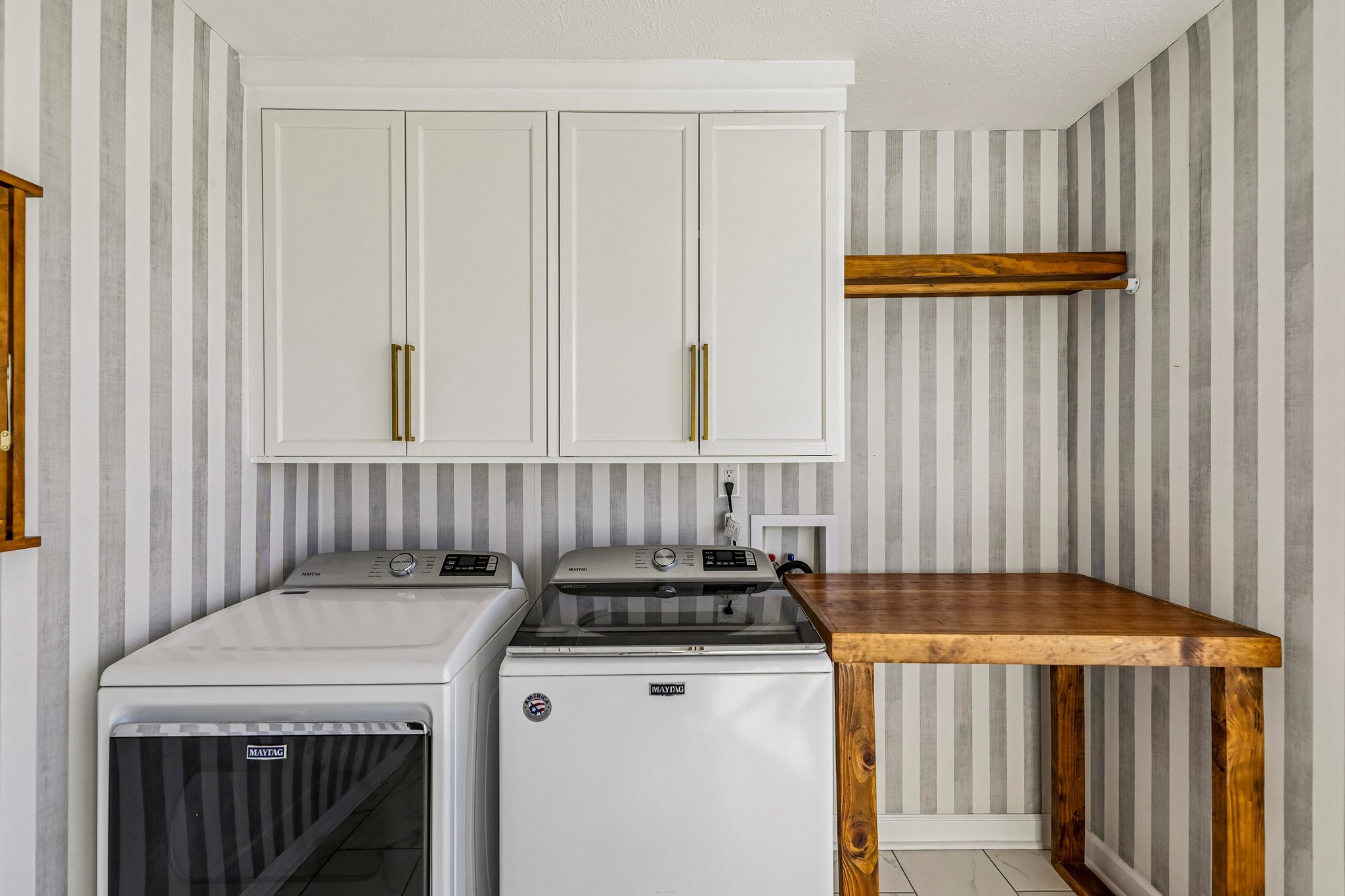 300 Bluebriar Trce Property Photo 29