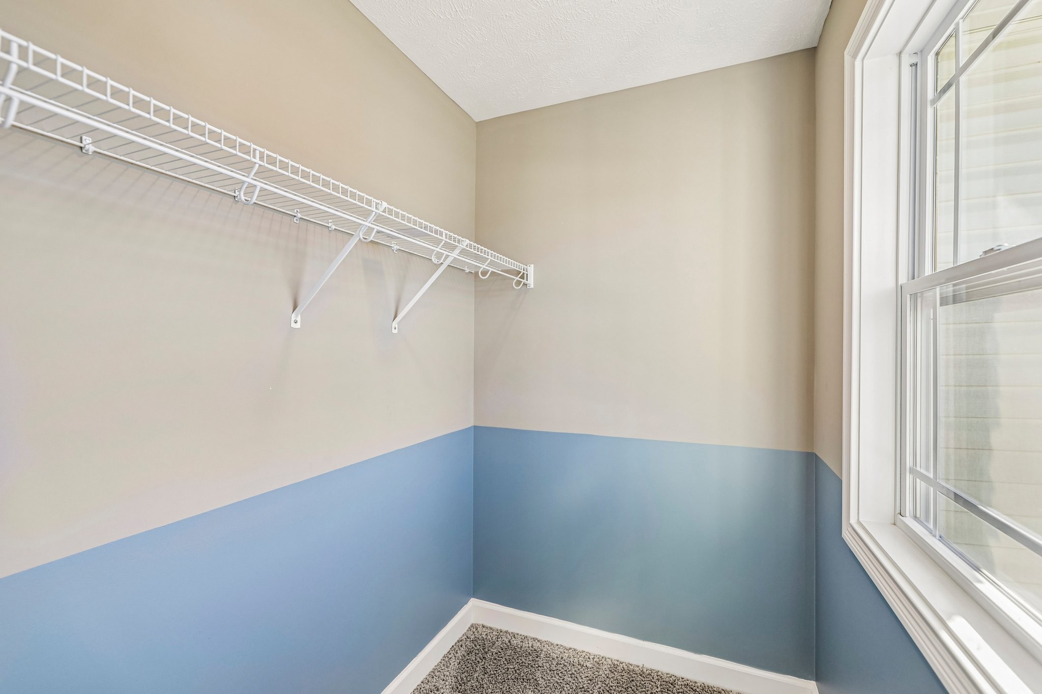 300 Bluebriar Trce Property Photo 32