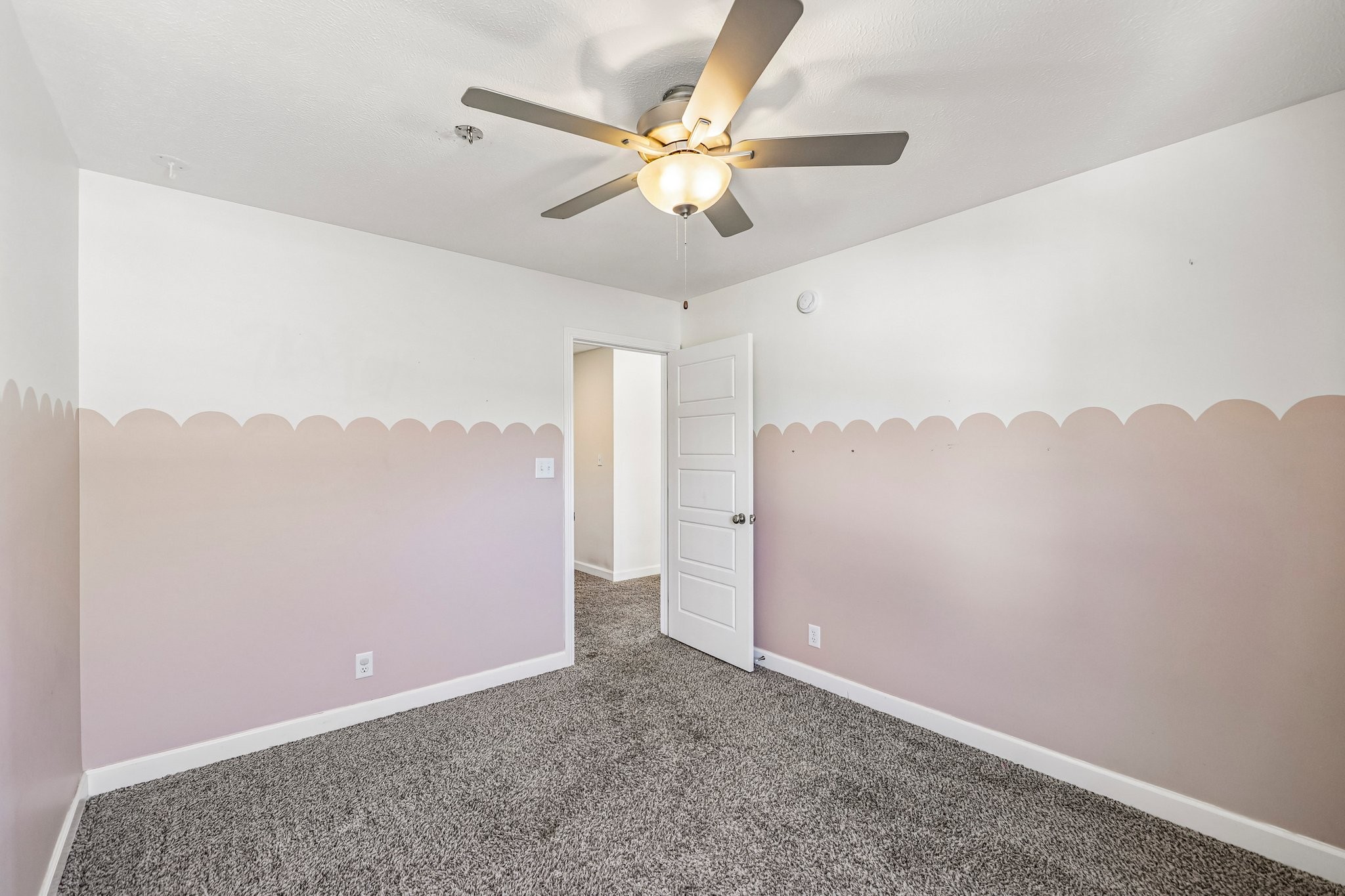 300 Bluebriar Trce Property Photo 34