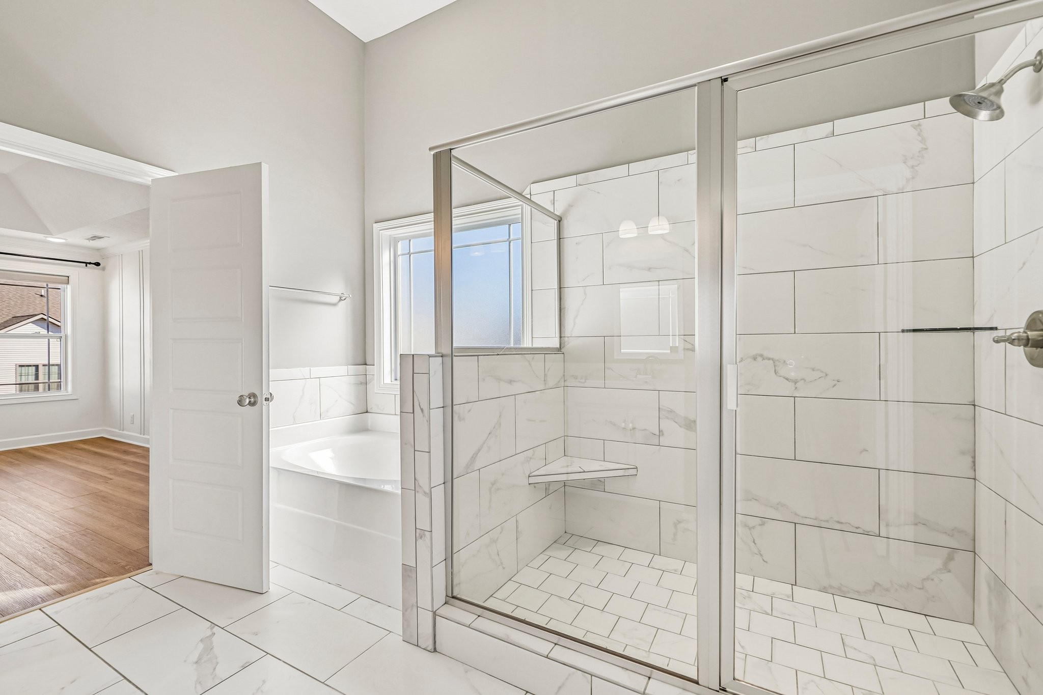 300 Bluebriar Trce Property Photo 45