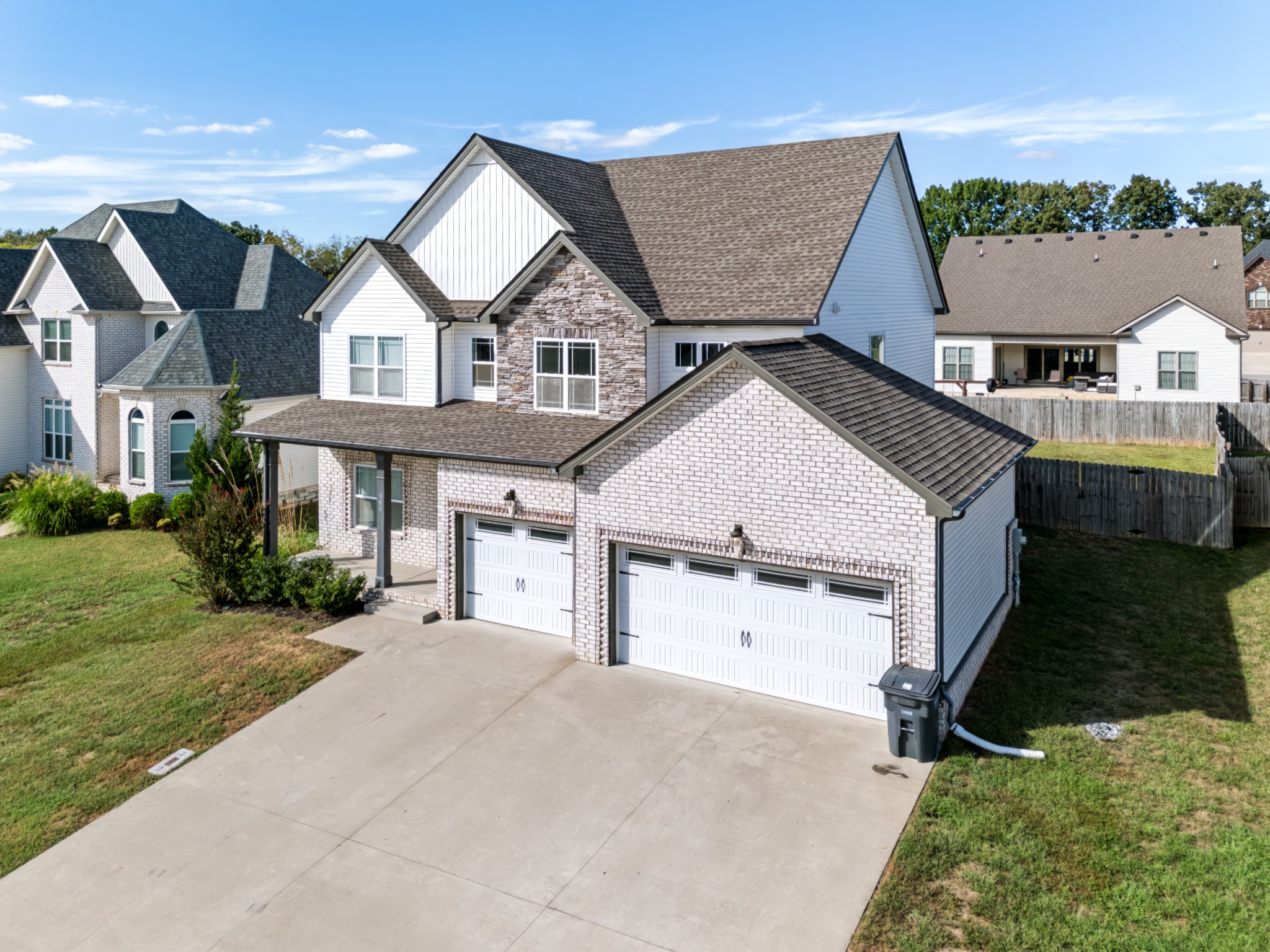 300 Bluebriar Trce Property Photo 58