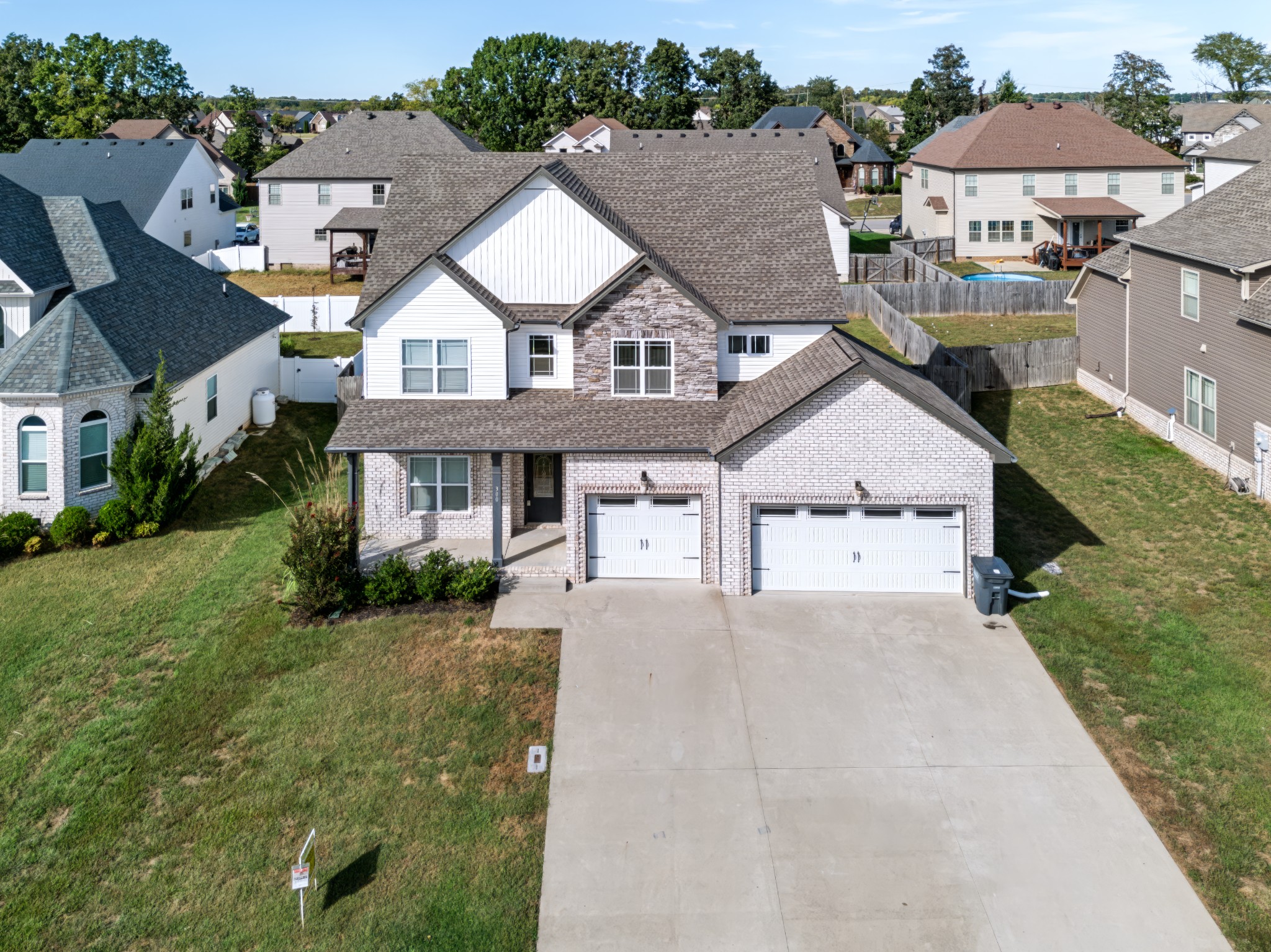 300 Bluebriar Trce Property Photo 66