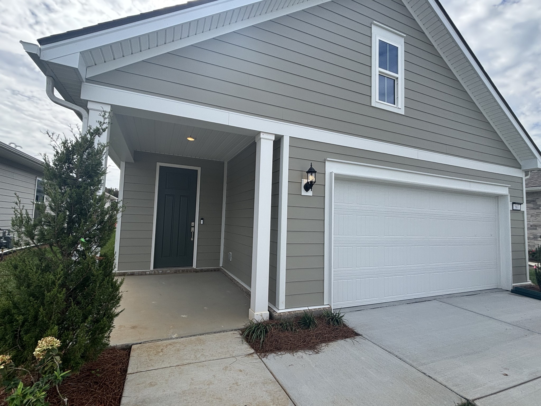 507 Scarlet Oak Rd Property Photo 1