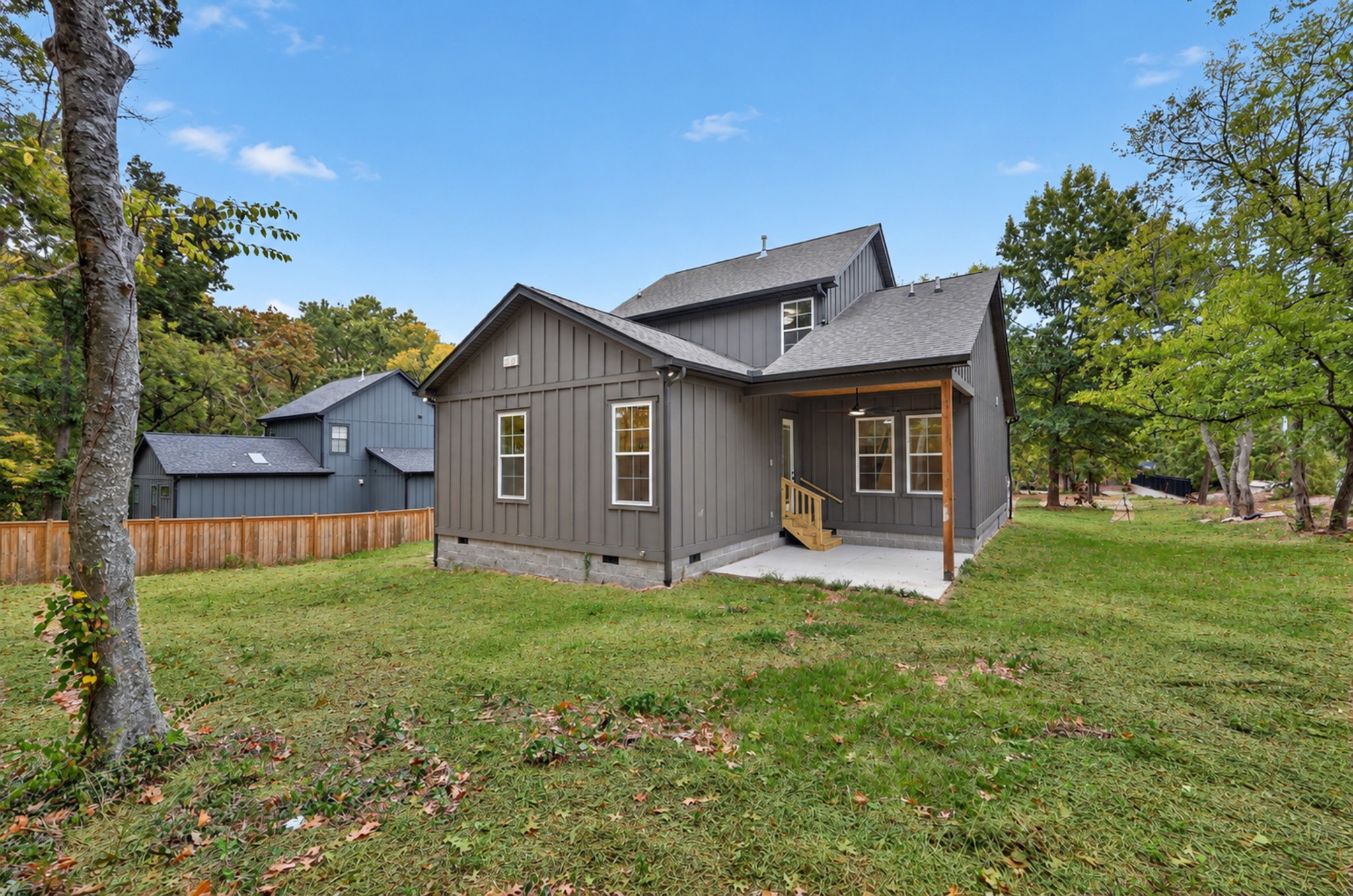 1104 S Graycroft Ave Property Photo 40