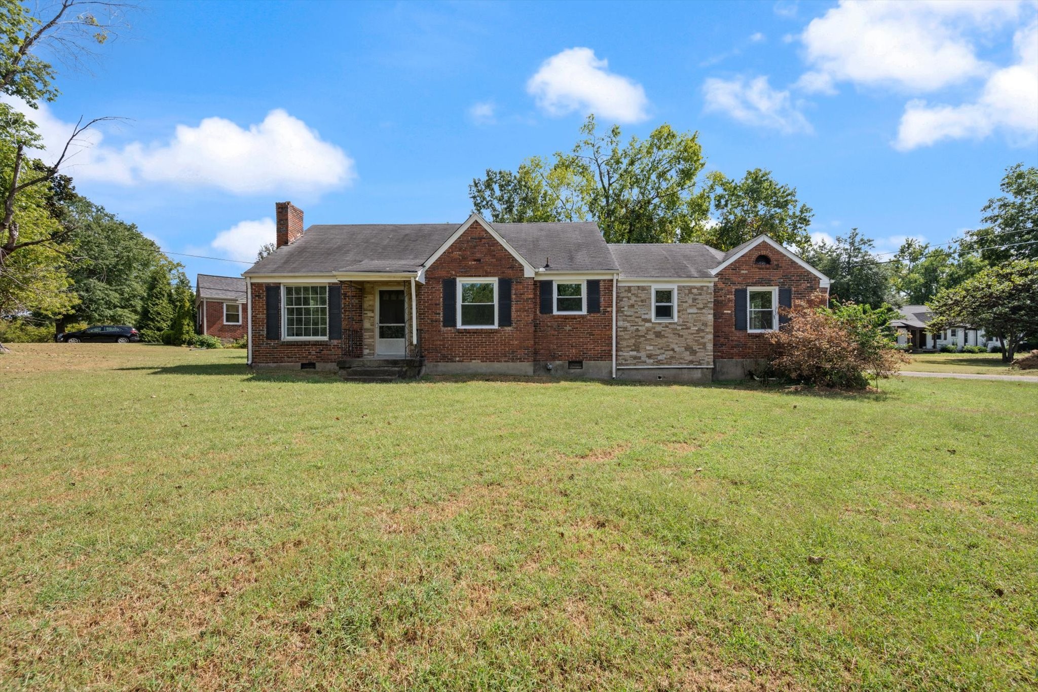 215 Dellrose Dr