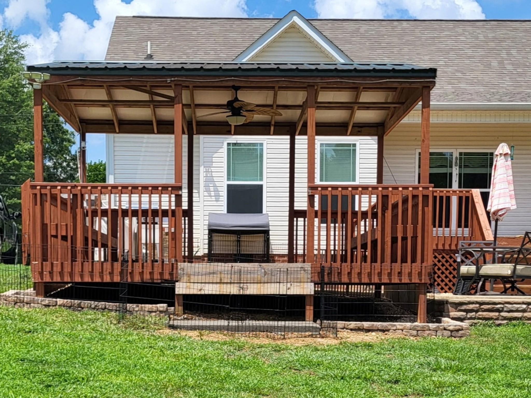 609 Meadowlark Dr Property Photo 1