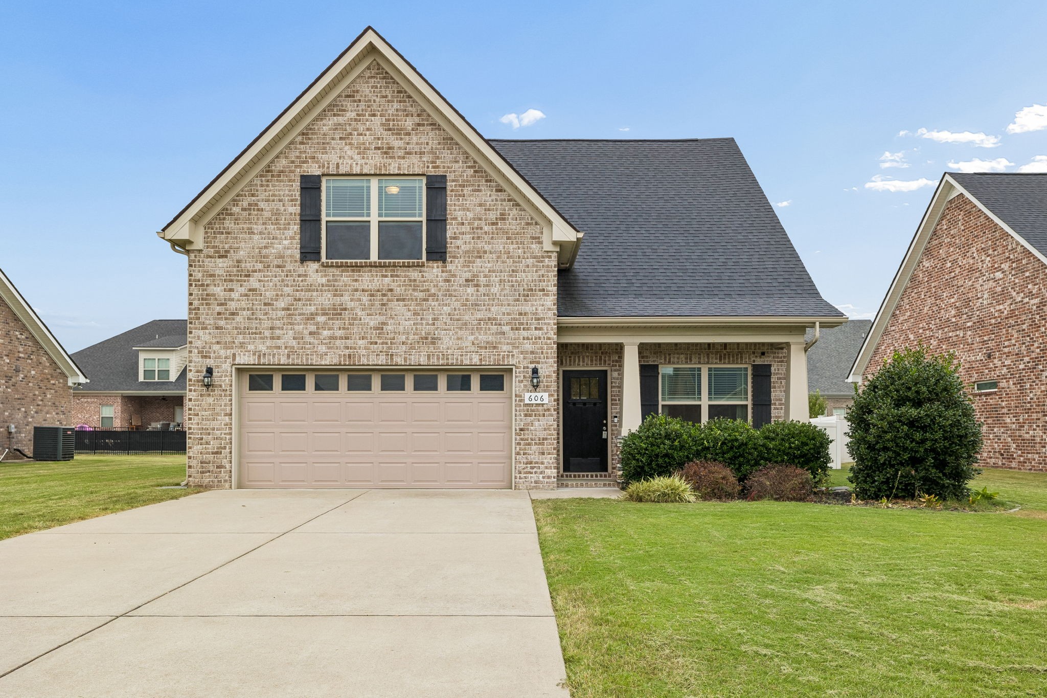 606 Golden Eagle Ct Property Photo 1