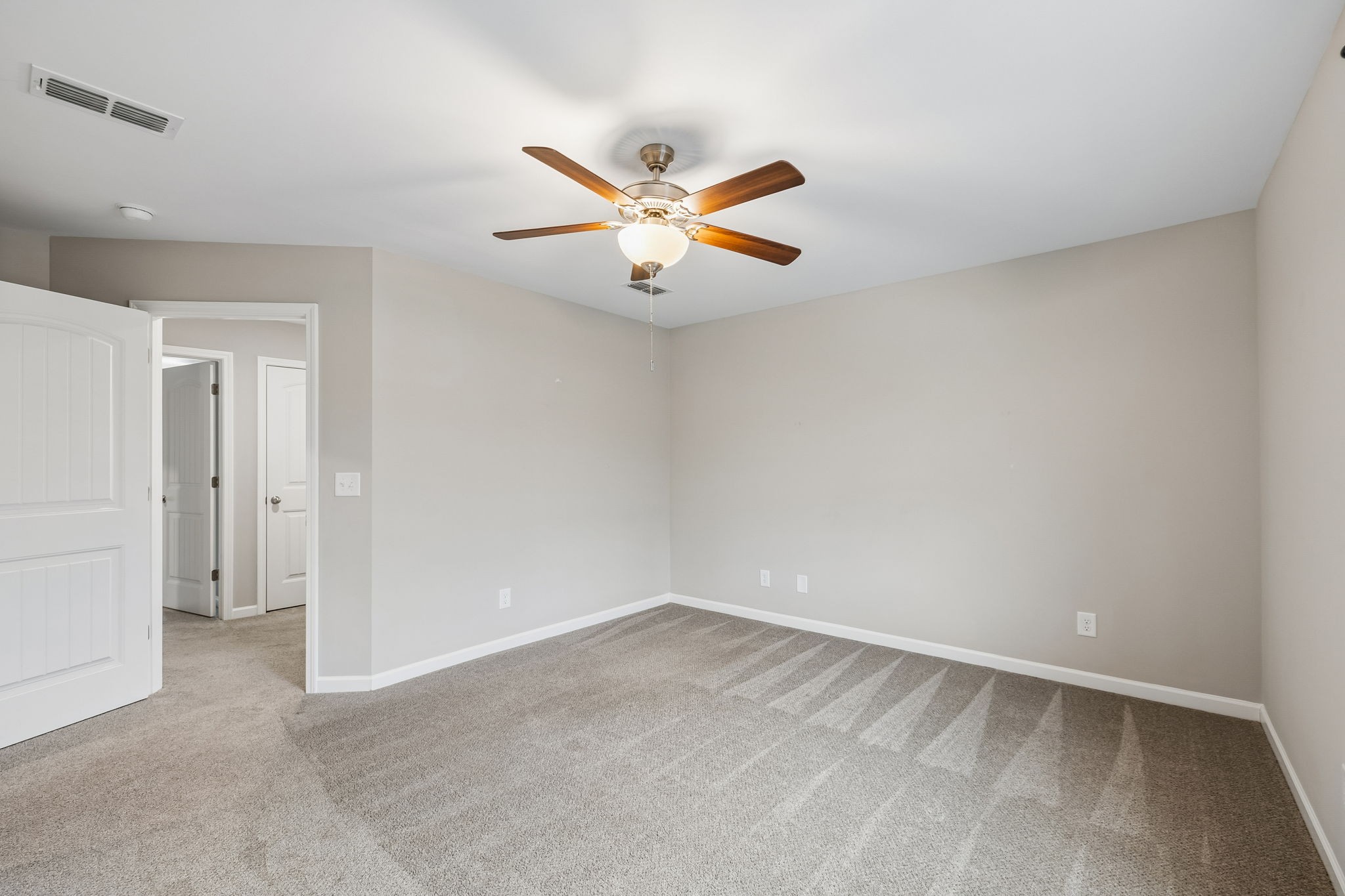 606 Golden Eagle Ct Property Photo 41