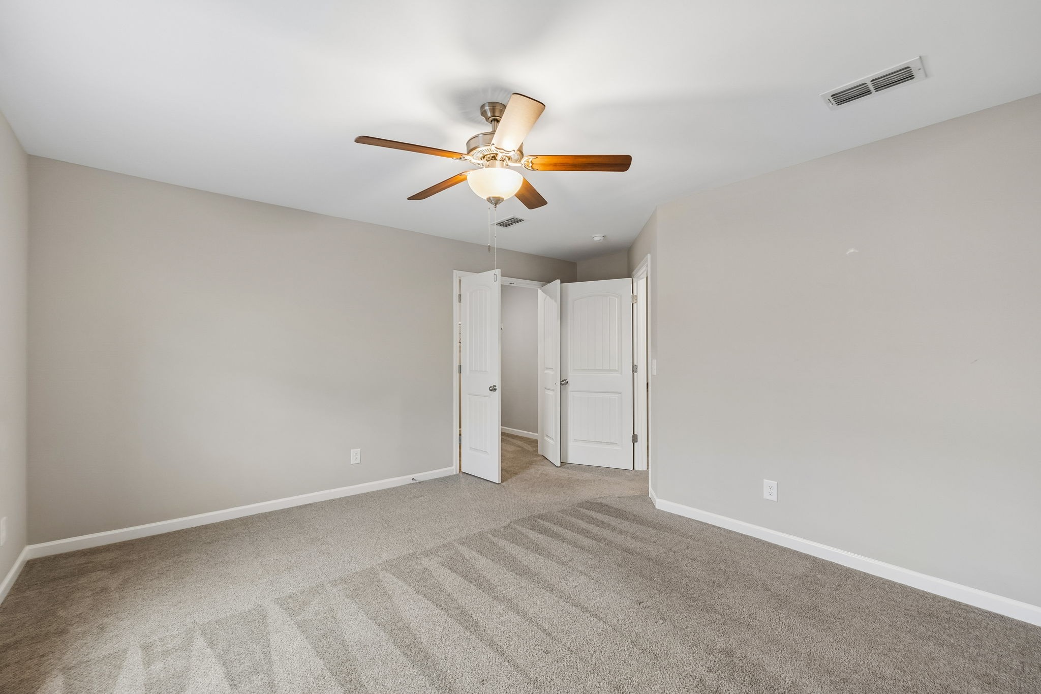 606 Golden Eagle Ct Property Photo 42