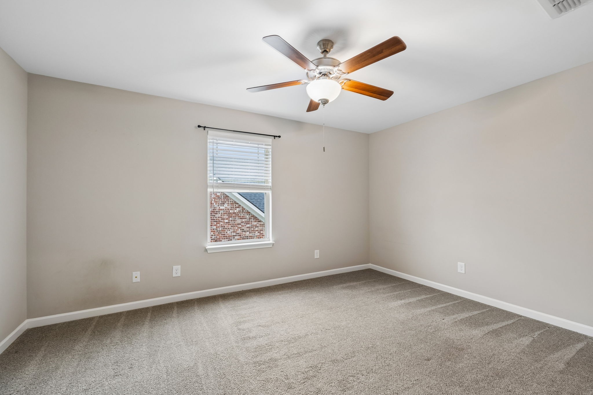 606 Golden Eagle Ct Property Photo 46