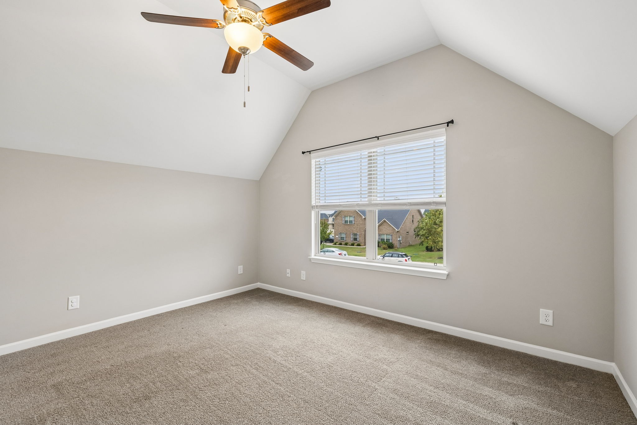 606 Golden Eagle Ct Property Photo 55