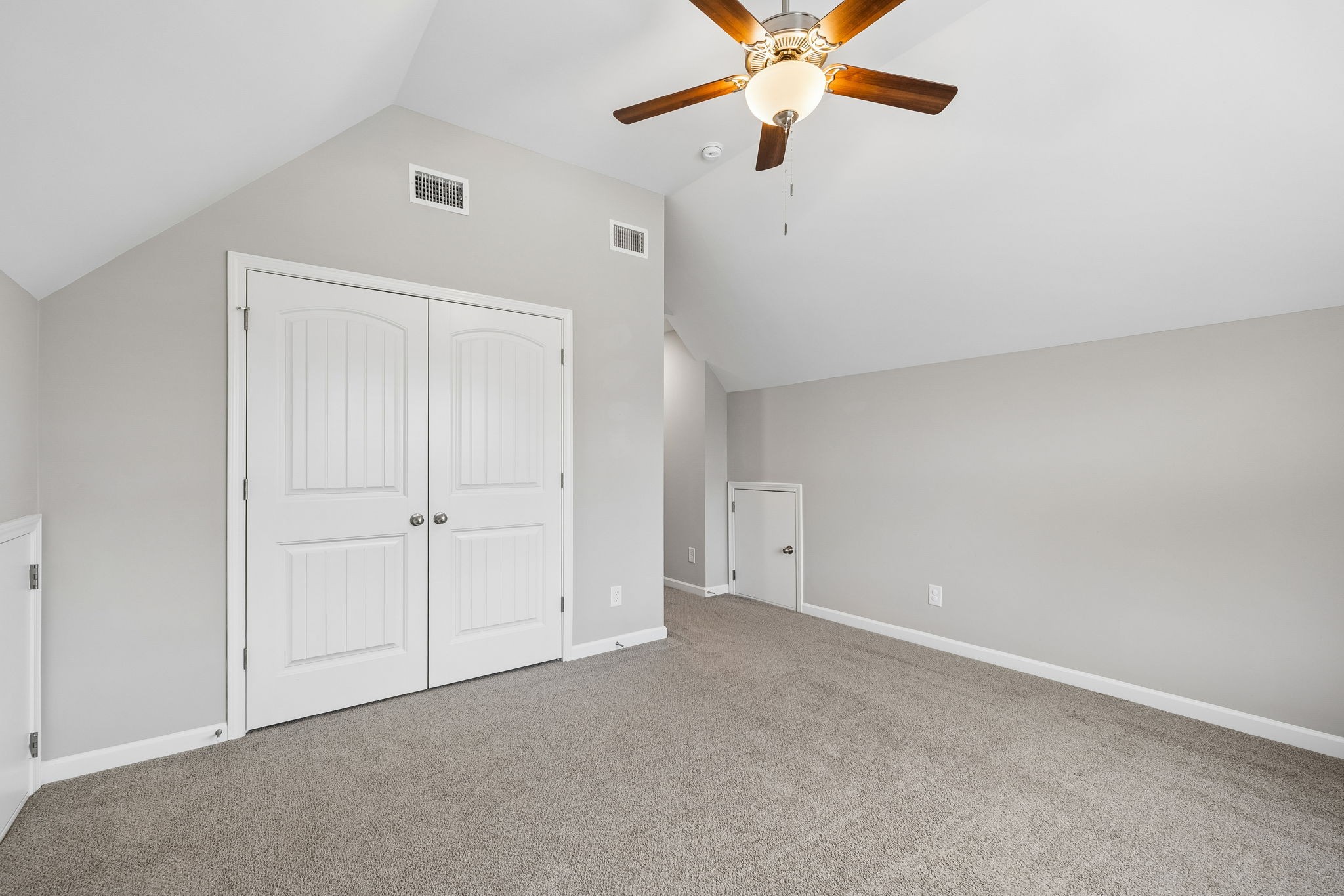 606 Golden Eagle Ct Property Photo 57