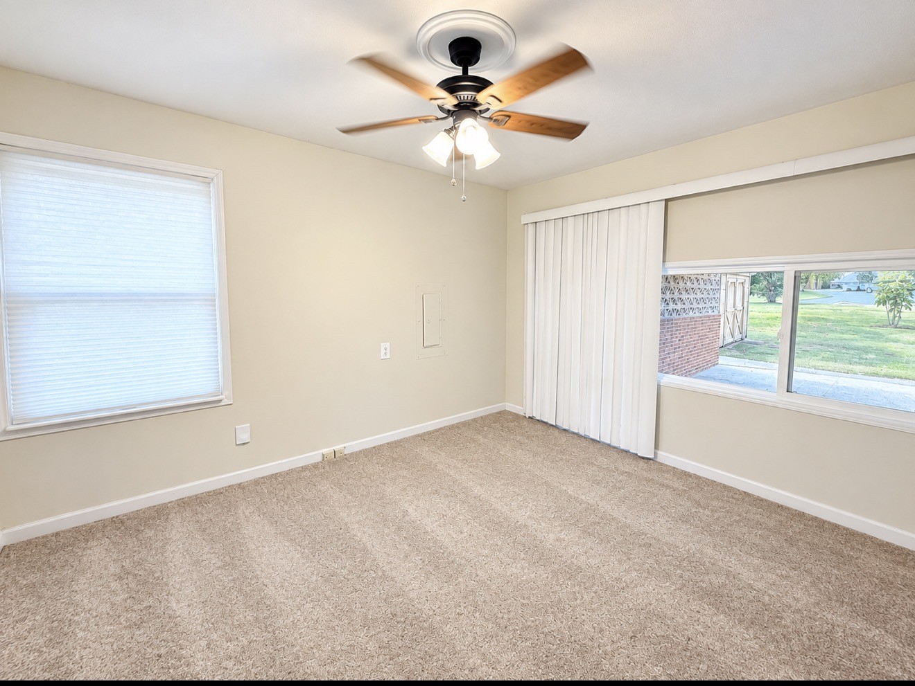 114 Hillcrest Dr Property Photo 16