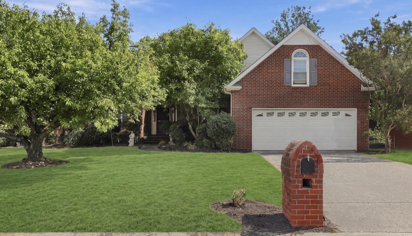 2815 Standing Bear Way Property Photo 1