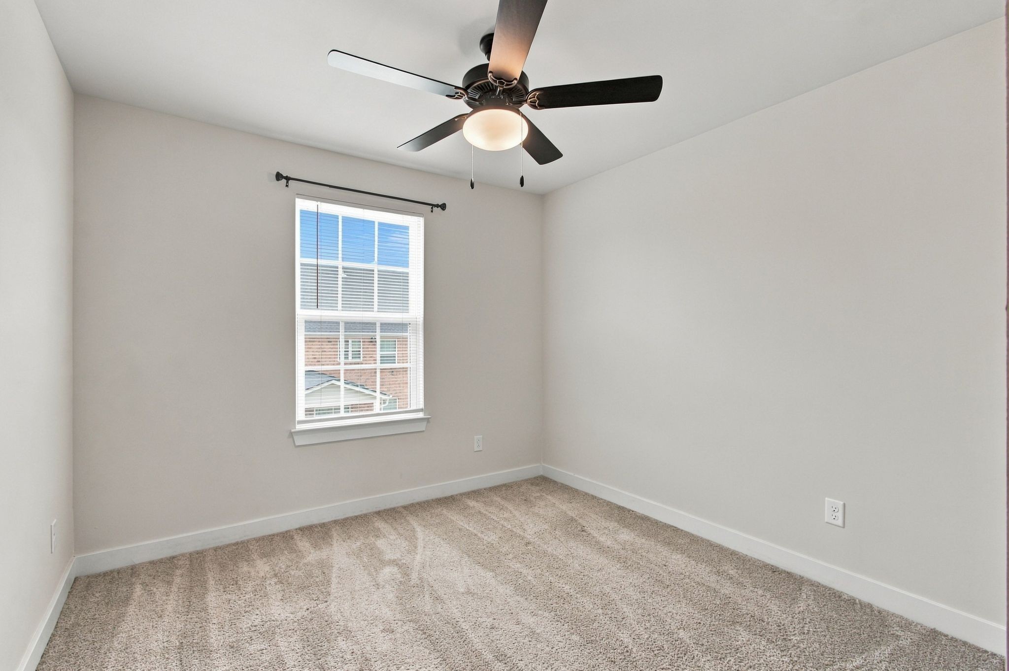 304 Finnegan Ct Property Photo 30