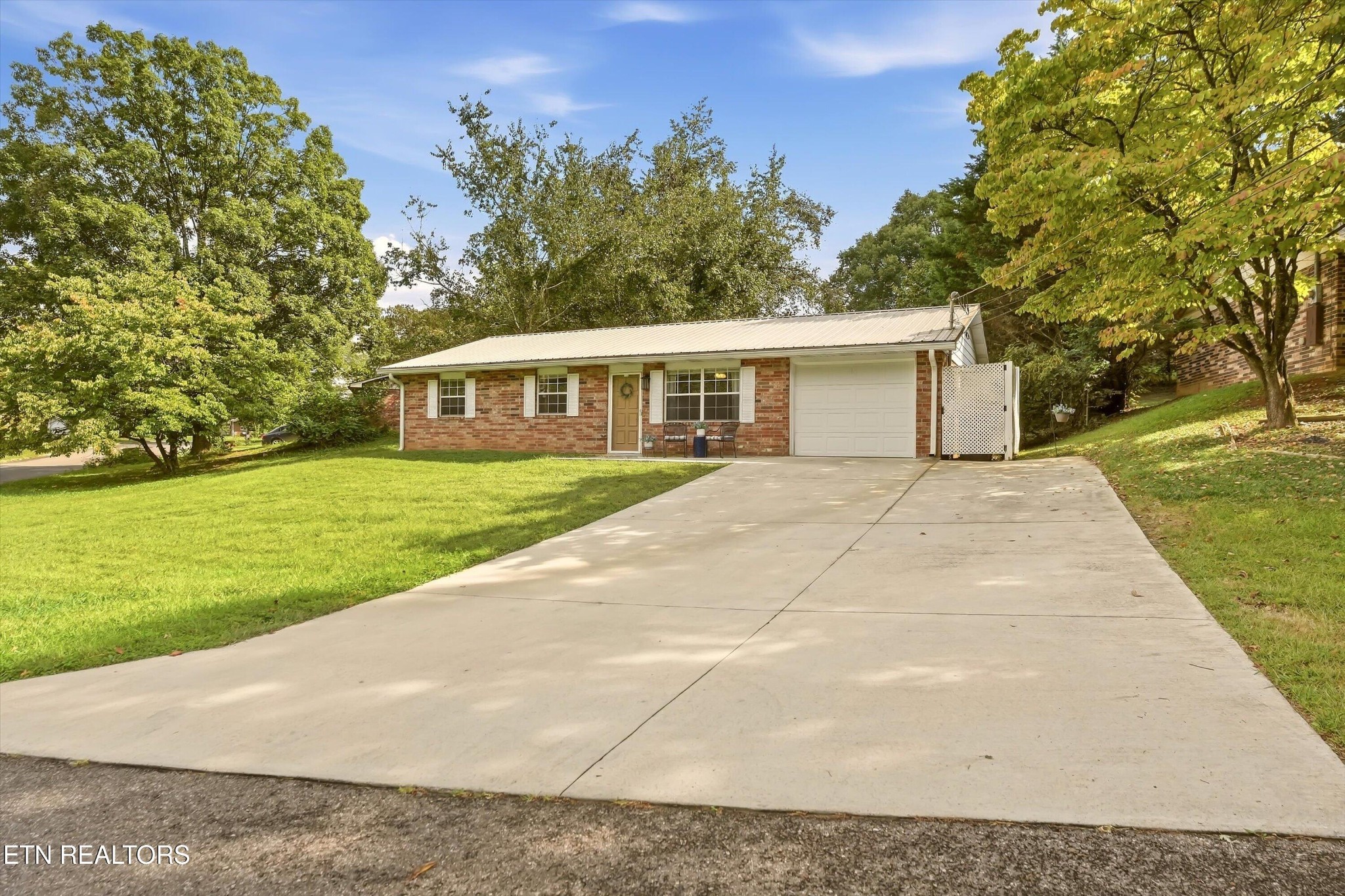 5608 Ridgetop Rd Property Photo 1