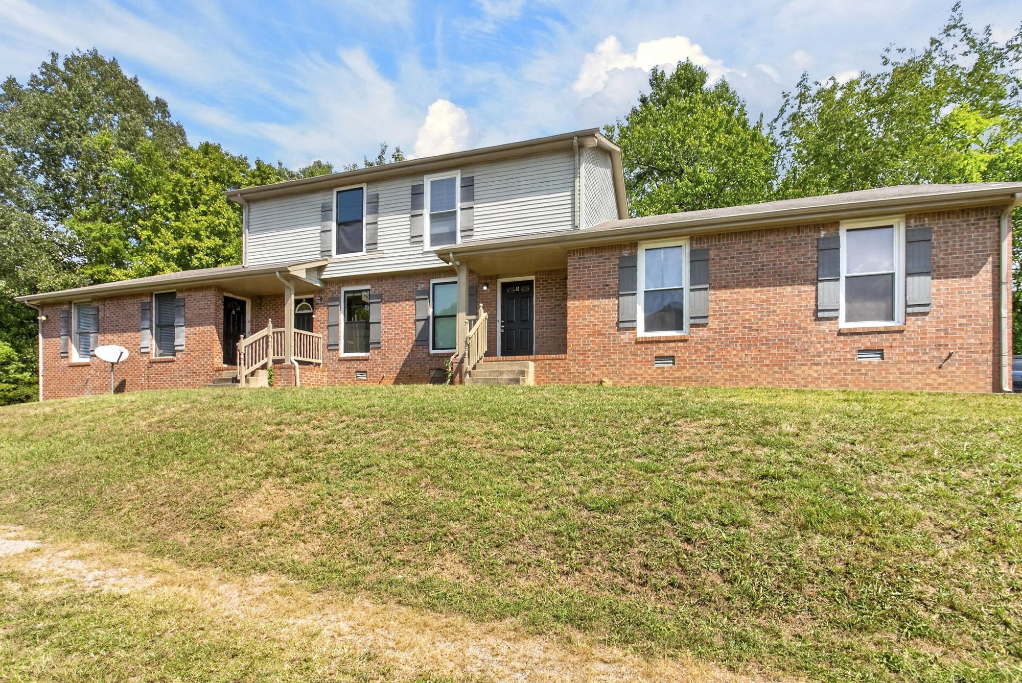 1681 Baltimore Dr Property Photo 2