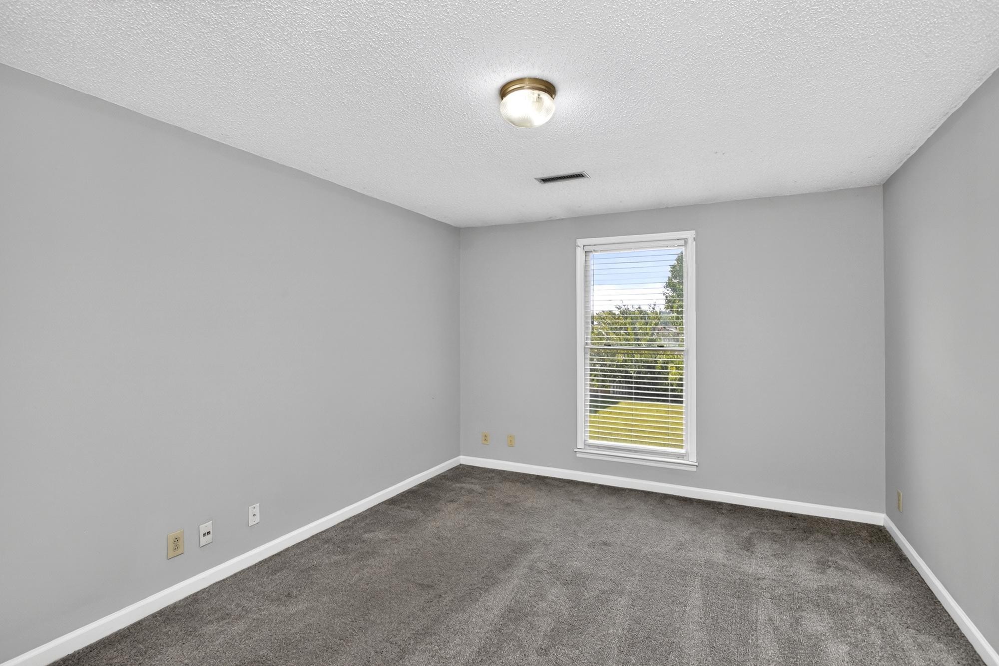 1681 Baltimore Dr Property Photo 16