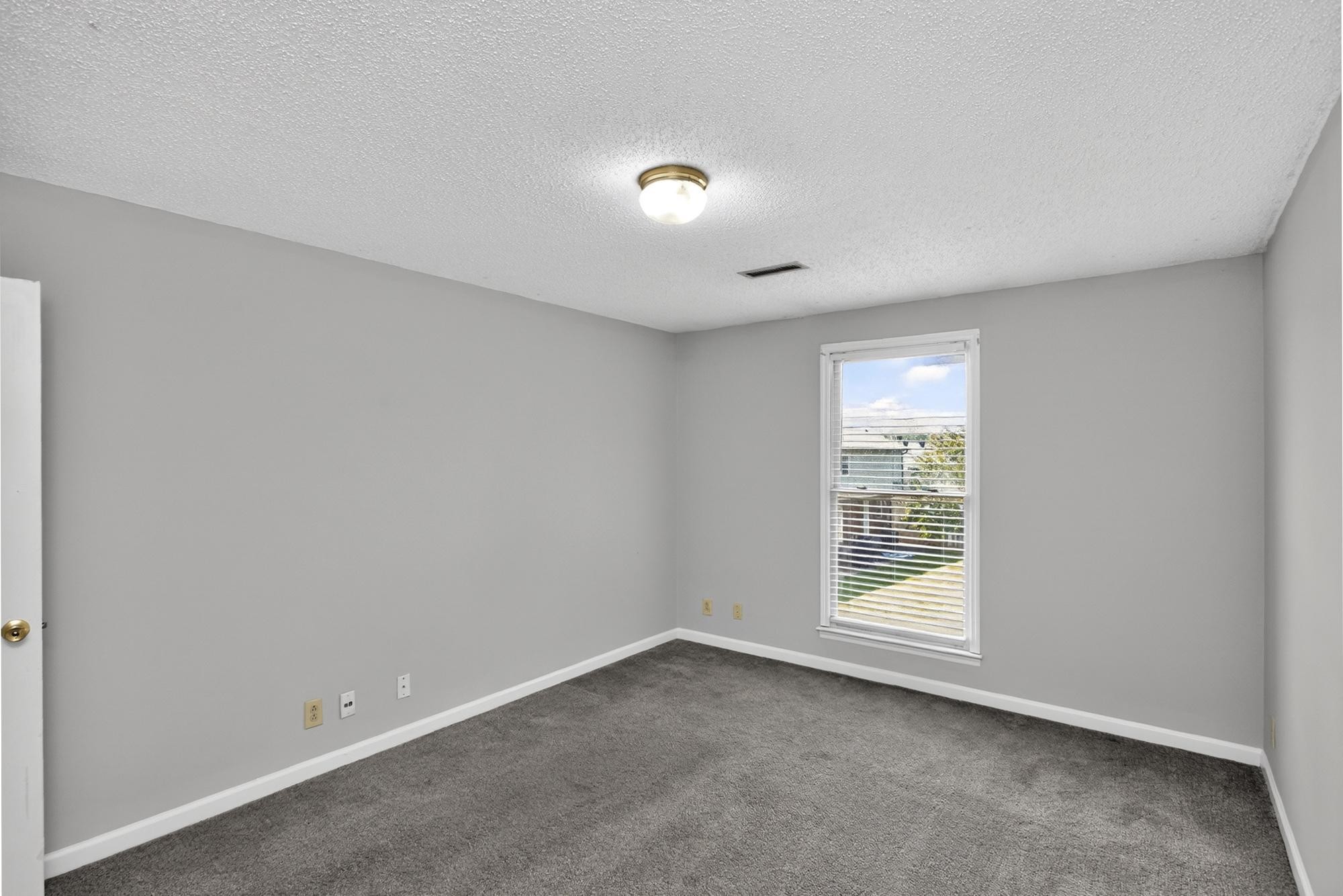1681 Baltimore Dr Property Photo 17