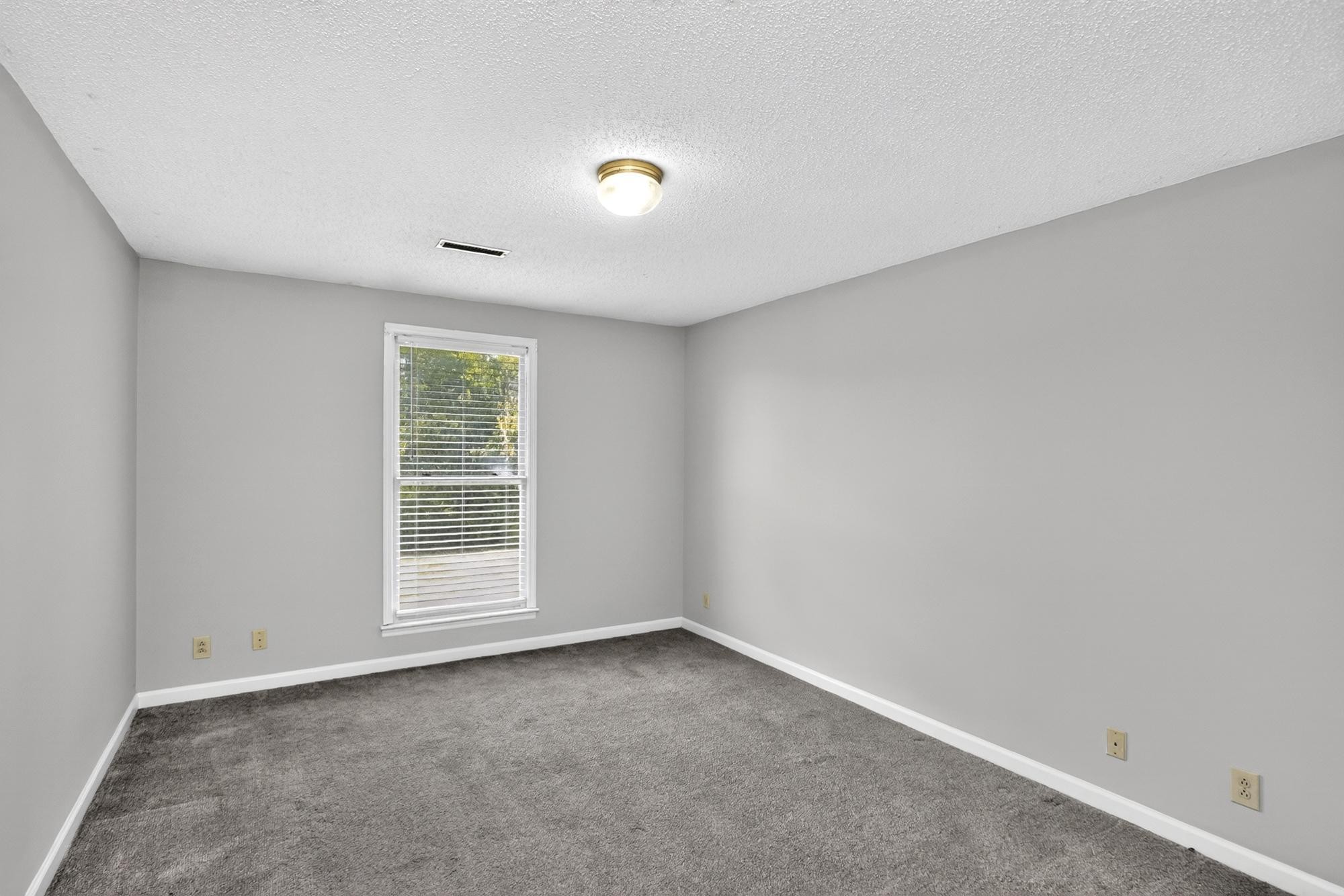 1681 Baltimore Dr Property Photo 19