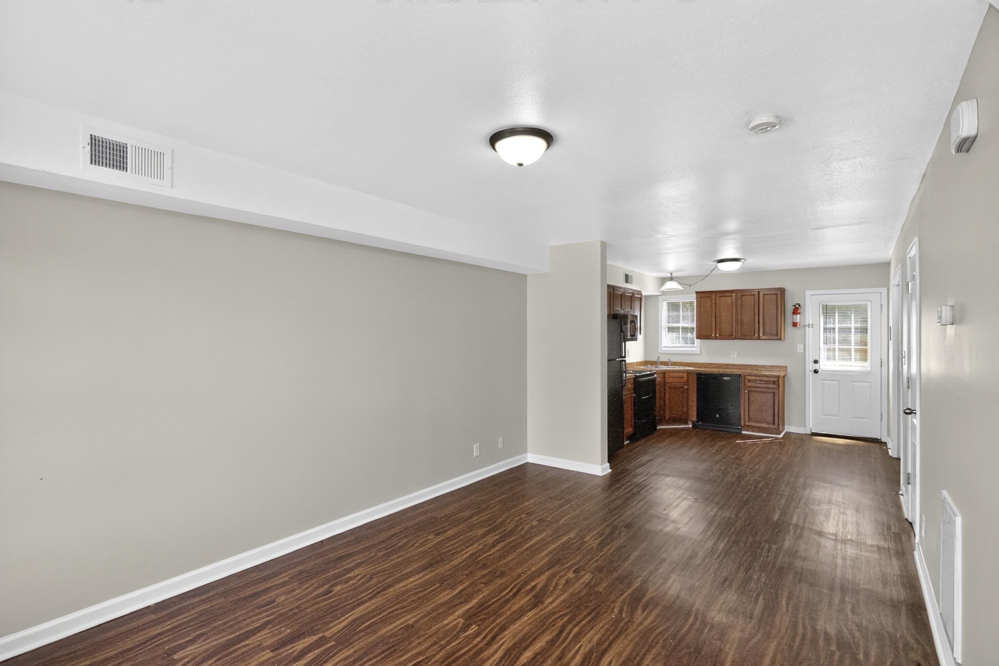 792 Cherrybark Ln Property Photo 4
