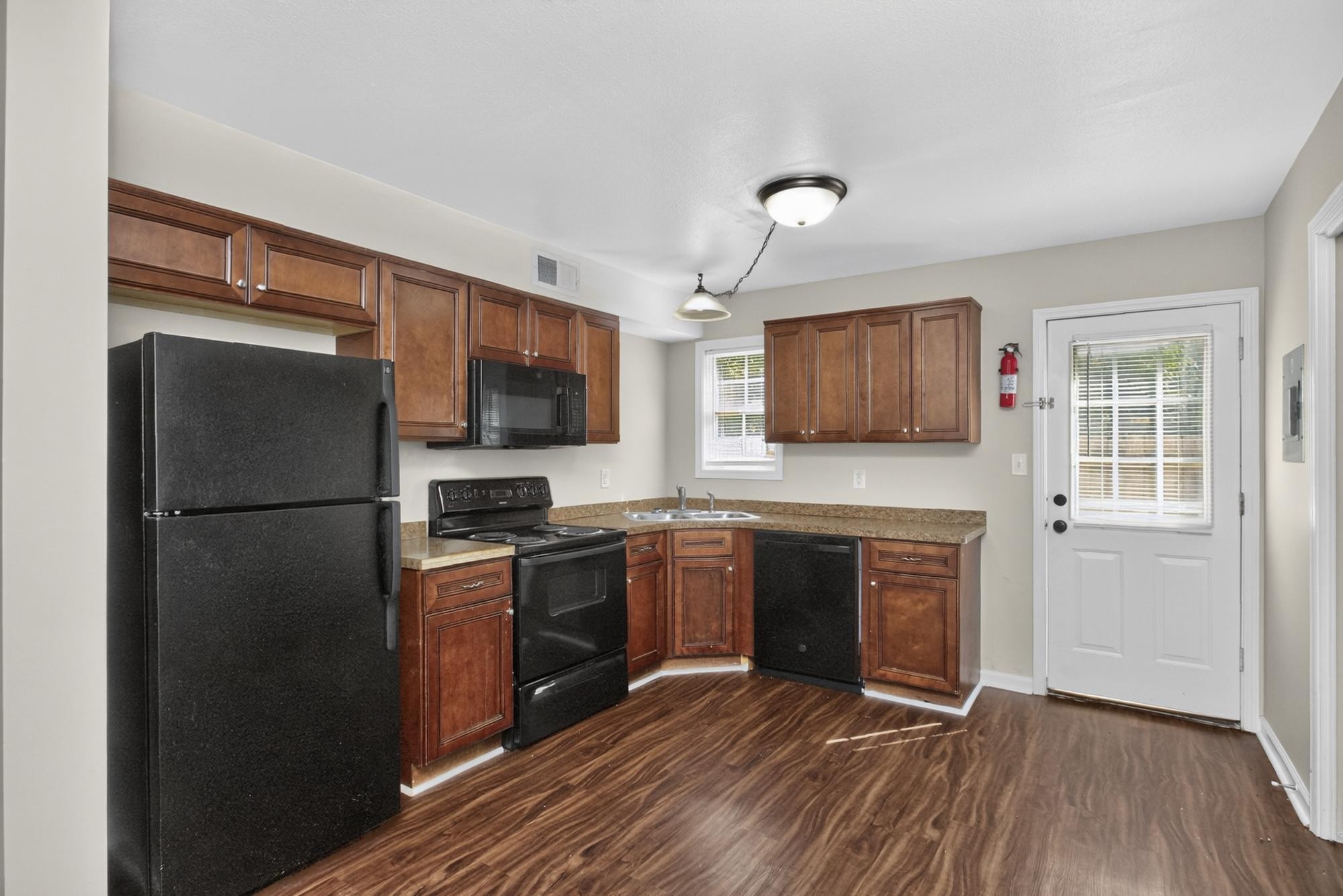 792 Cherrybark Ln Property Photo 9