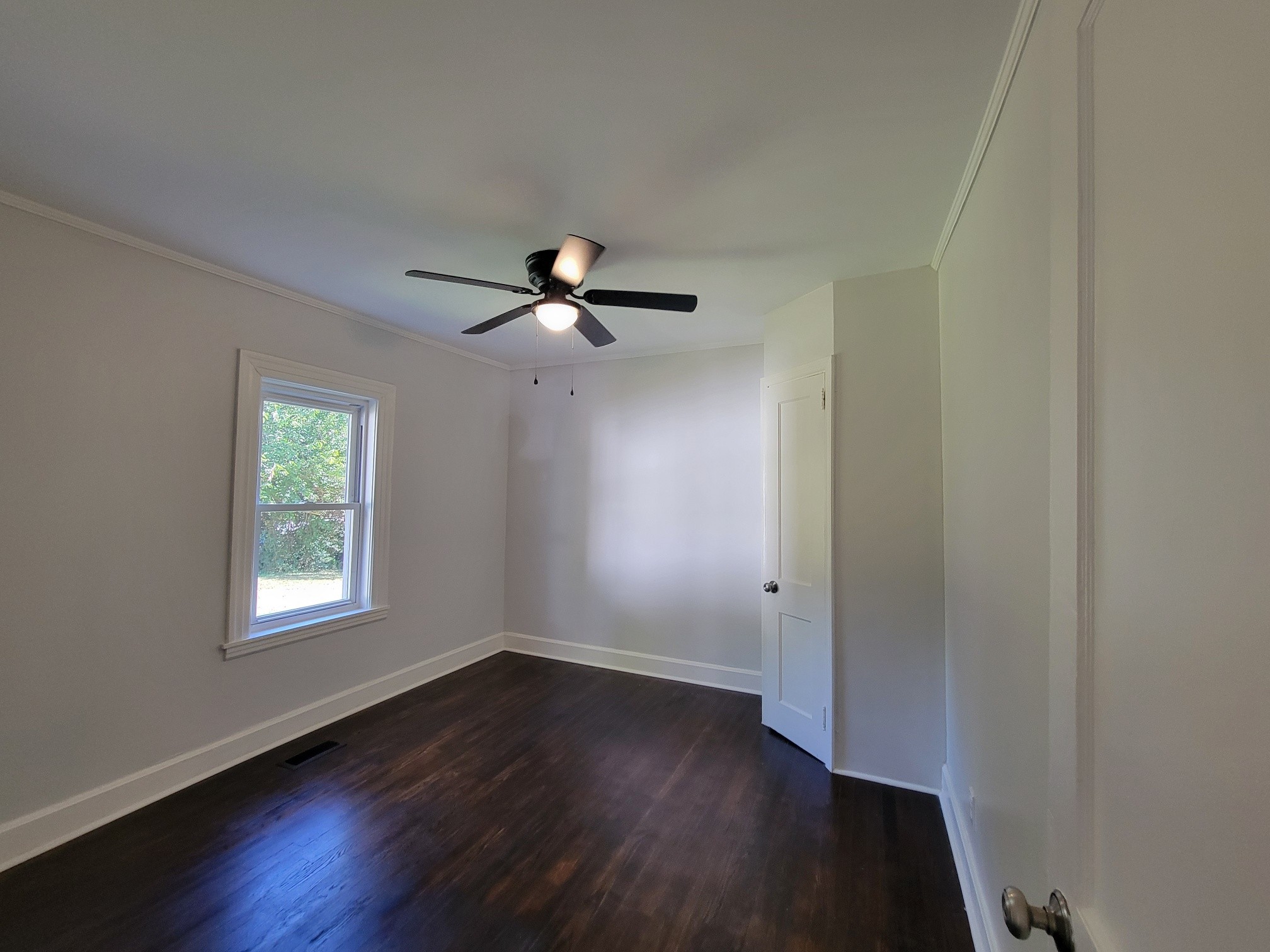 241 Aurora Ave Property Photo 8