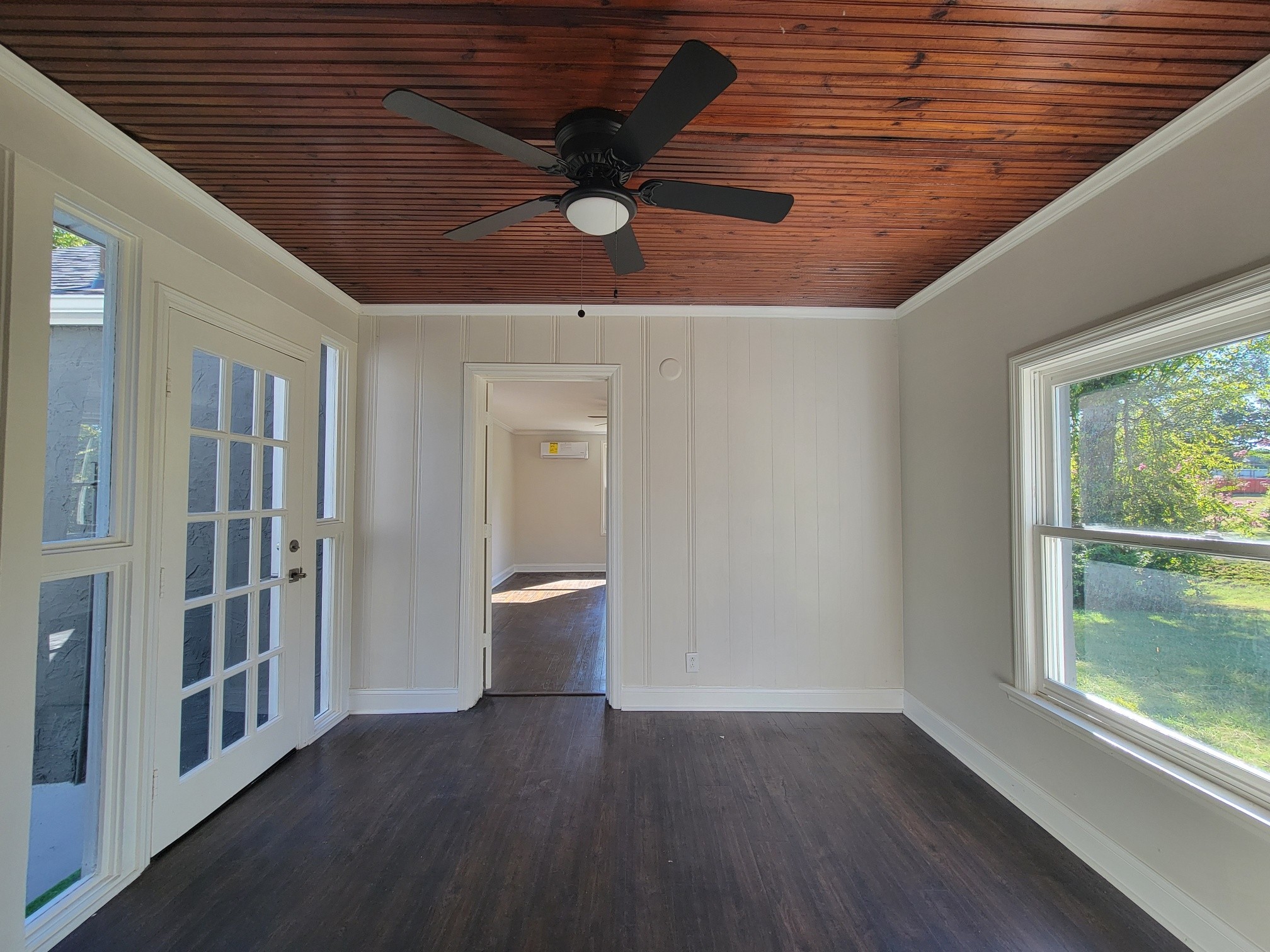 241 Aurora Ave Property Photo 10