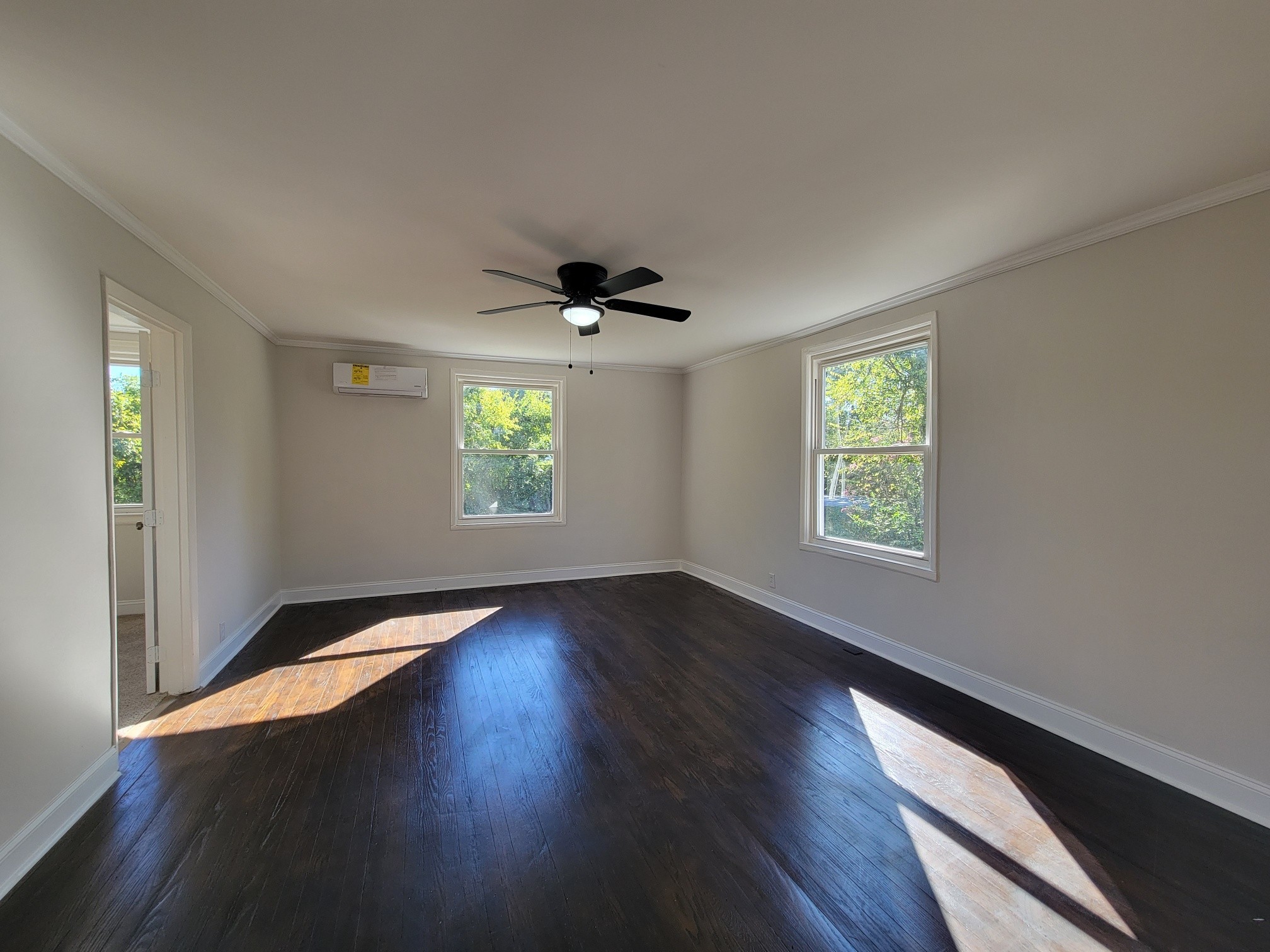 241 Aurora Ave Property Photo 11