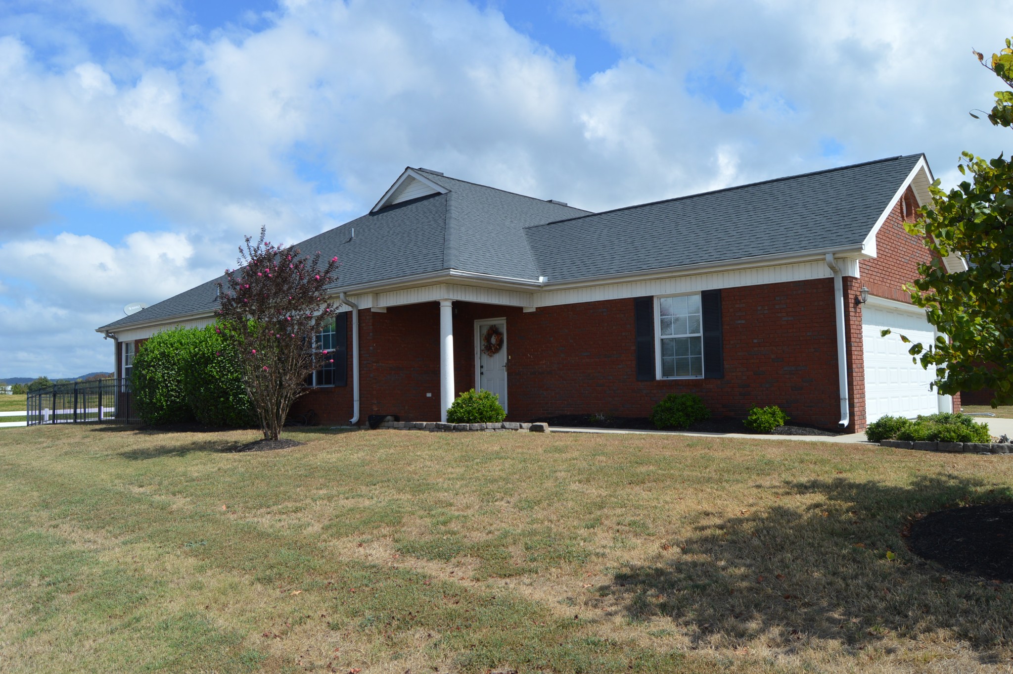 156 Horseshoe Ct Property Photo 1