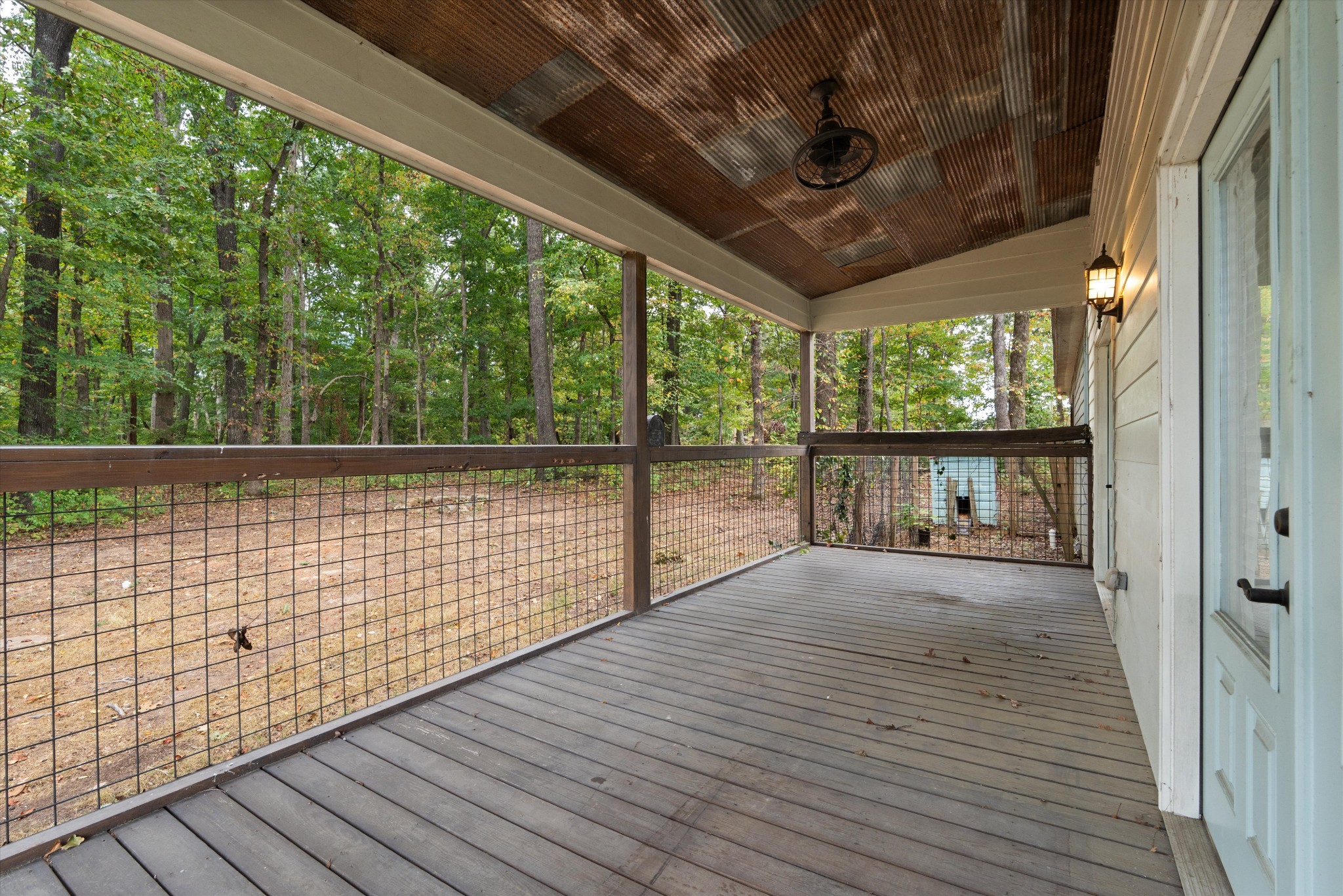 423 Eastside Rd Property Photo 14