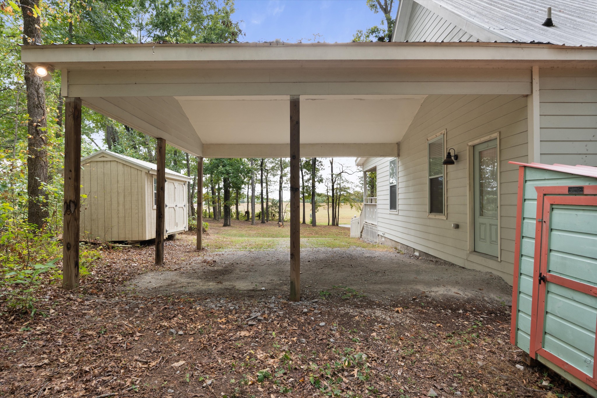 423 Eastside Rd Property Photo 19