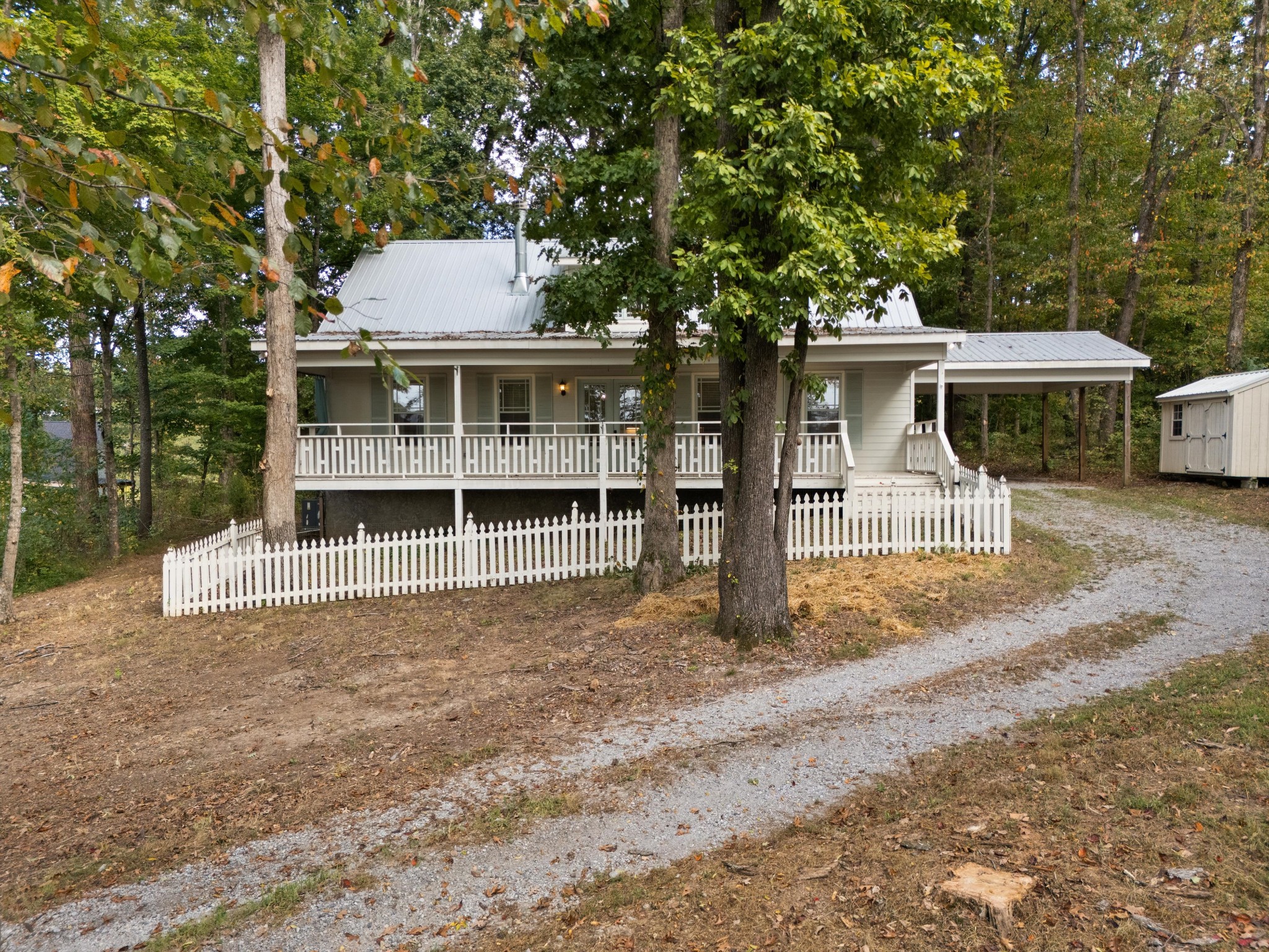 423 Eastside Rd Property Photo 33