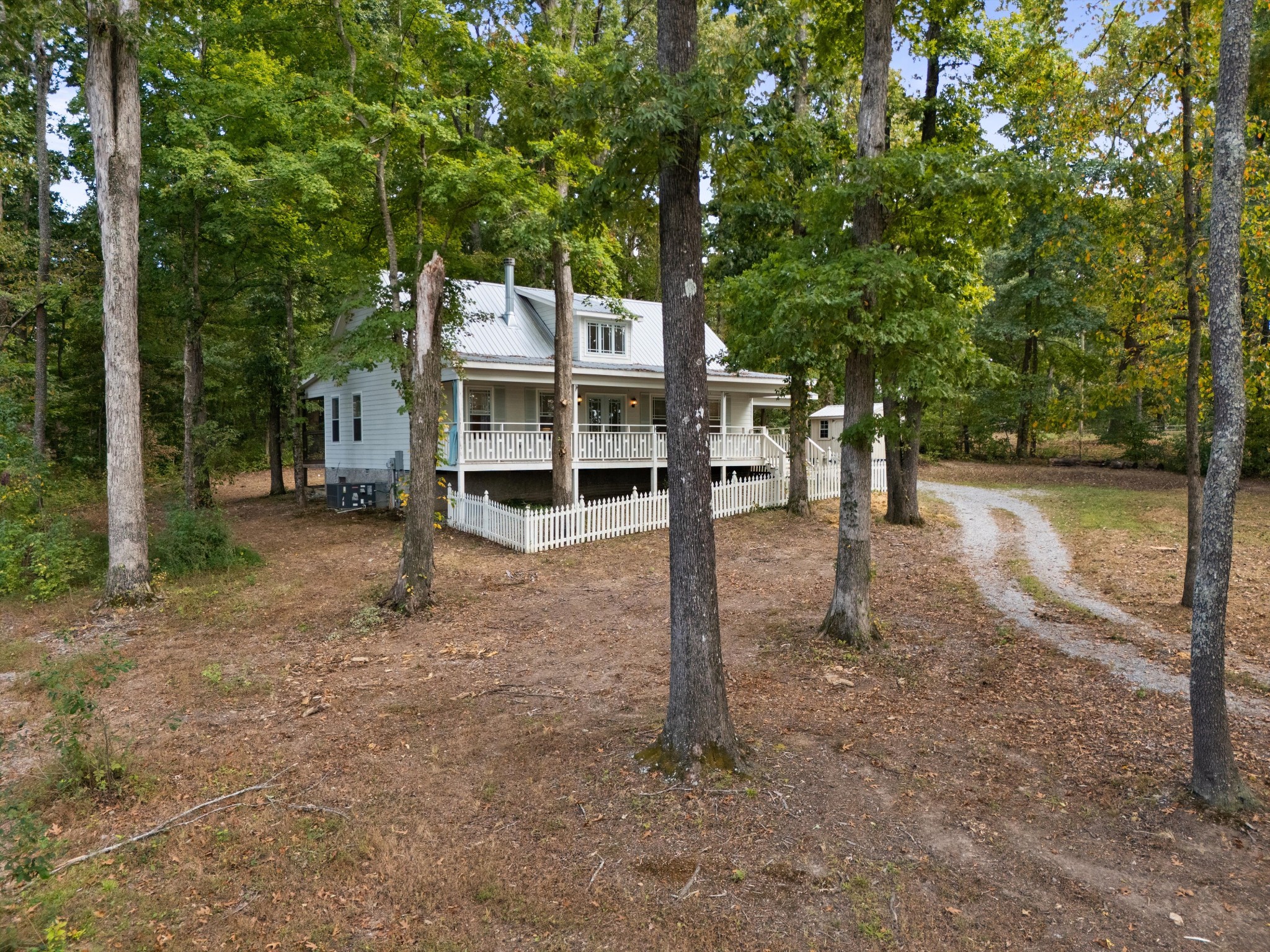 423 Eastside Rd Property Photo 34