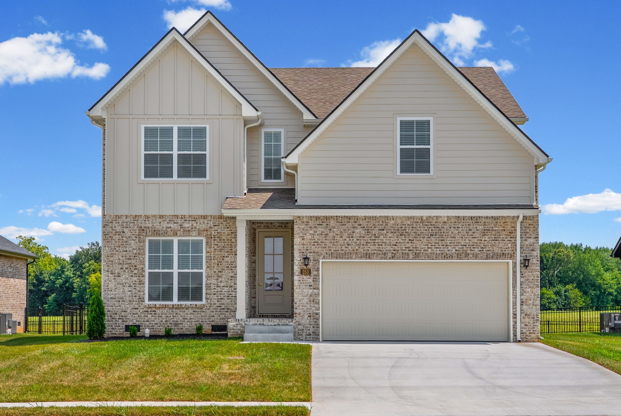 253 Harvest Moon Dr Property Photo 1