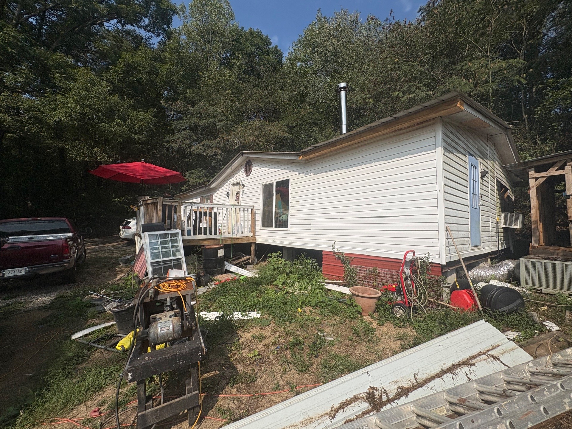 206 Ben Henry Rd Property Photo 1