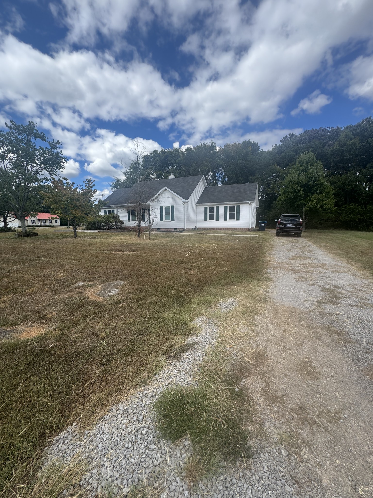 724 Hogan Dr Property Photo 2