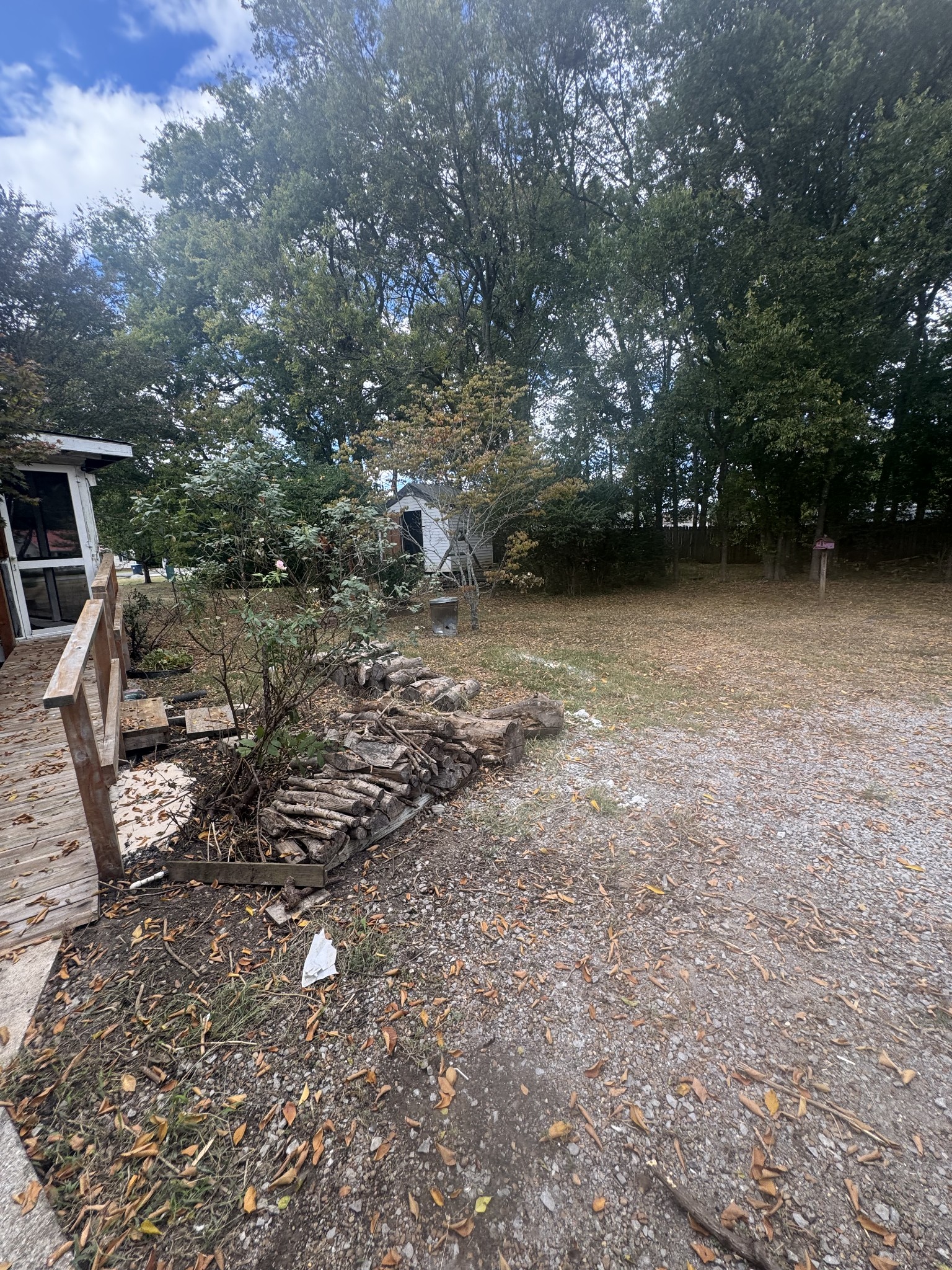 724 Hogan Dr Property Photo 16