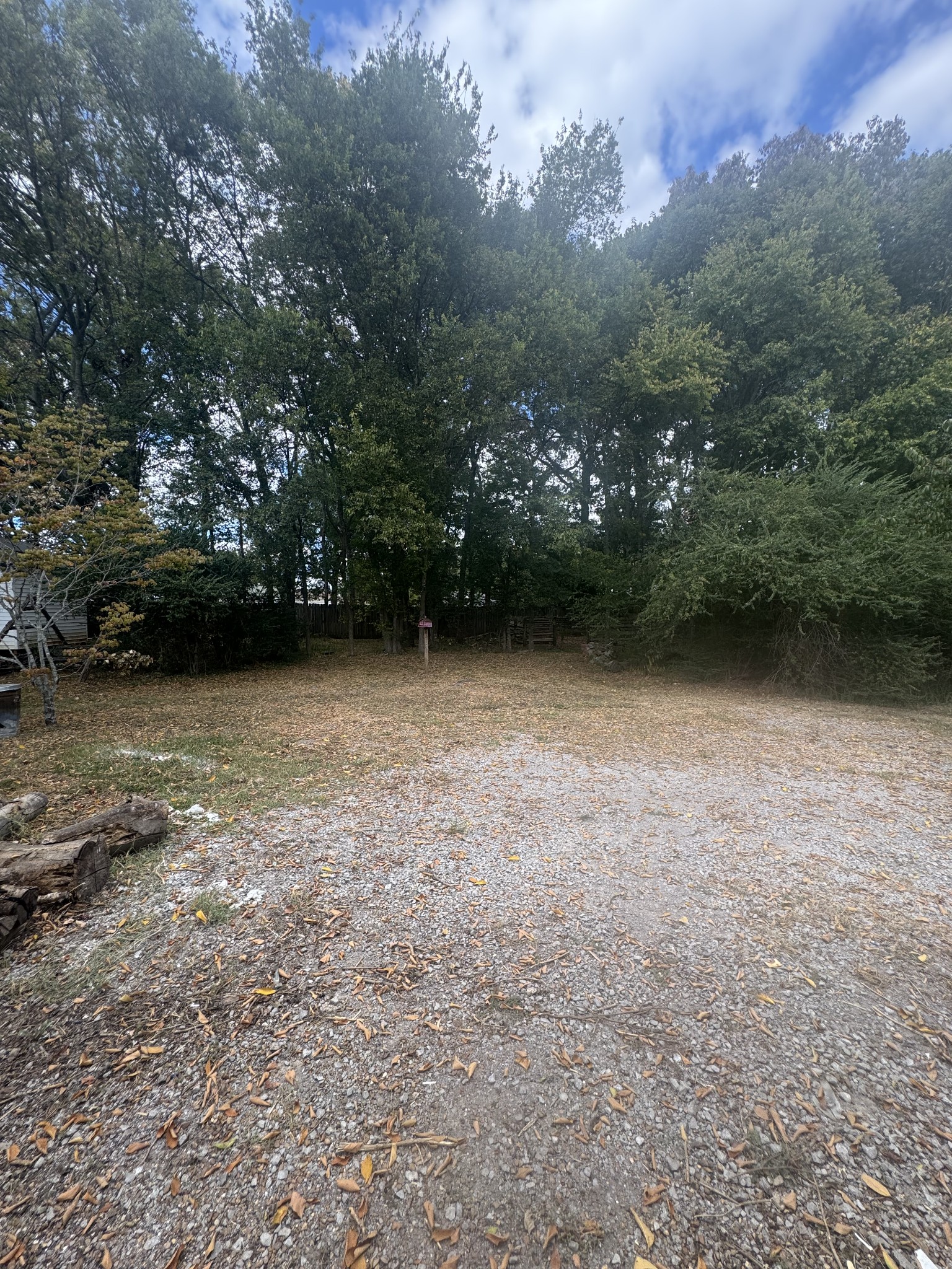 724 Hogan Dr Property Photo 17