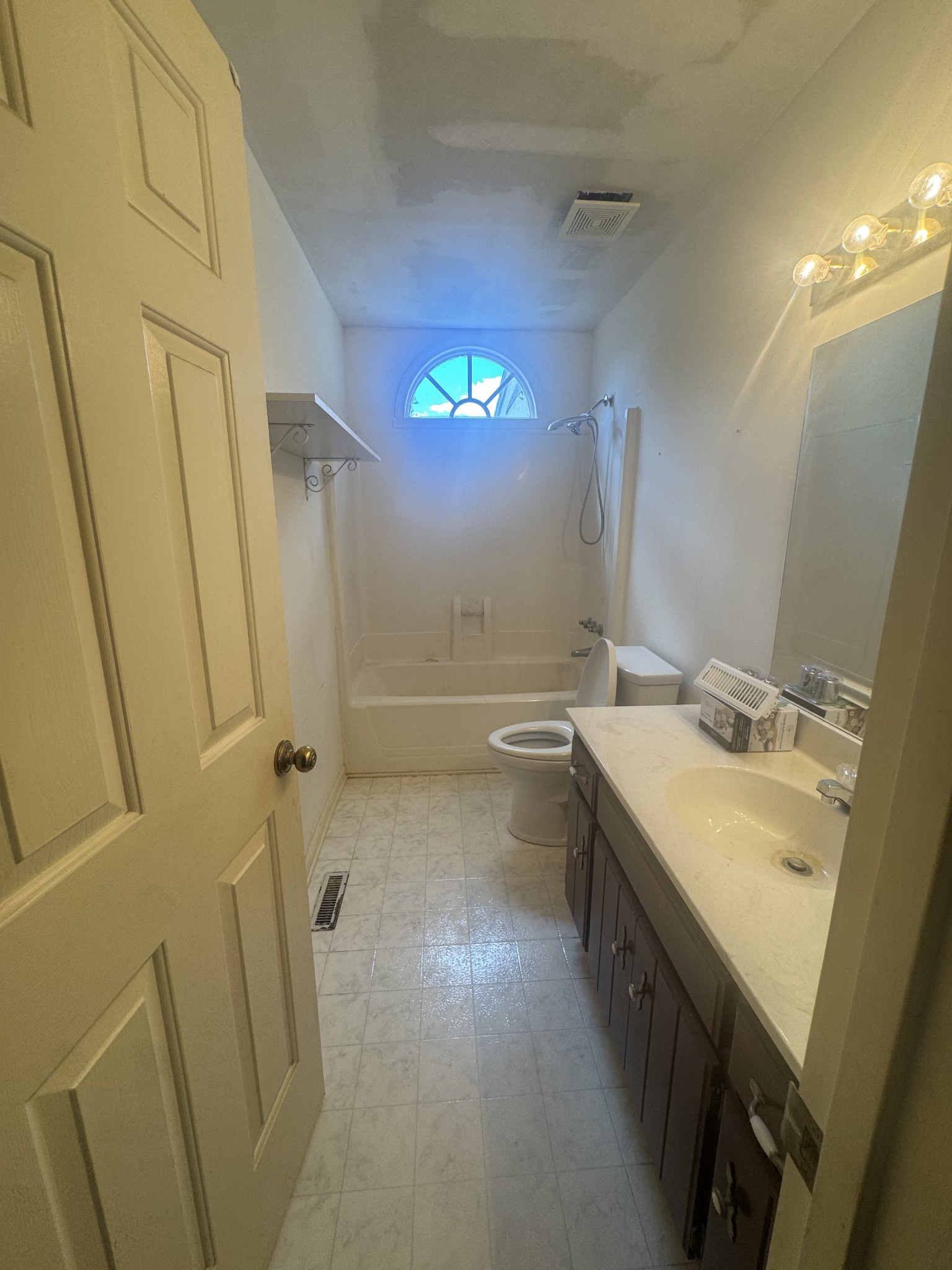 724 Hogan Dr Property Photo 24
