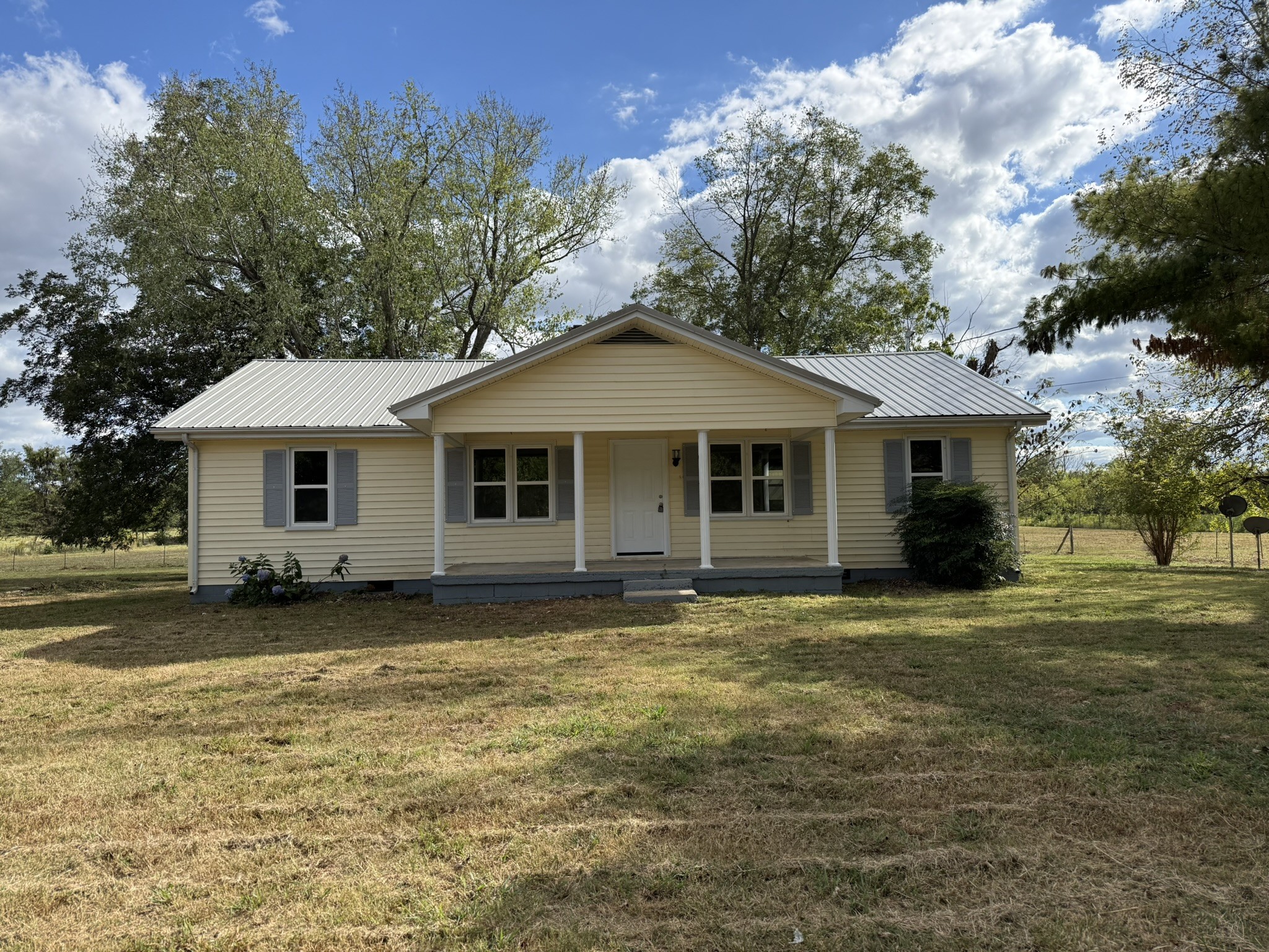 447 Pepper Hill Rd Property Photo 1