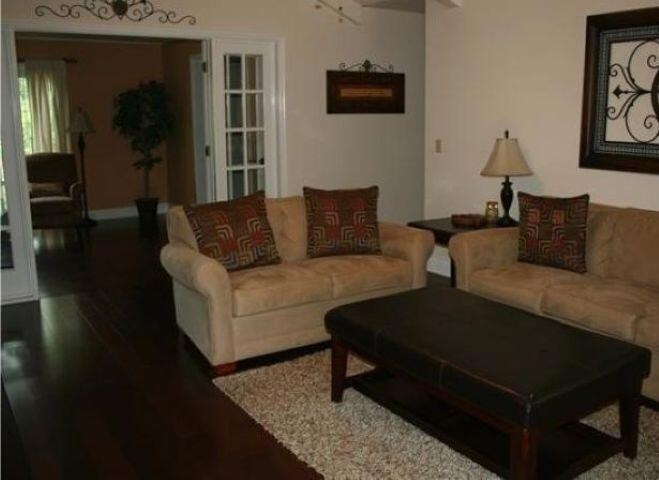 204 Cambridge Pl Property Photo 4