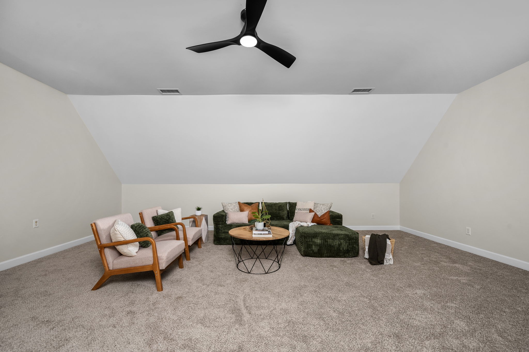 5427 Saint Ives Dr Property Photo 44