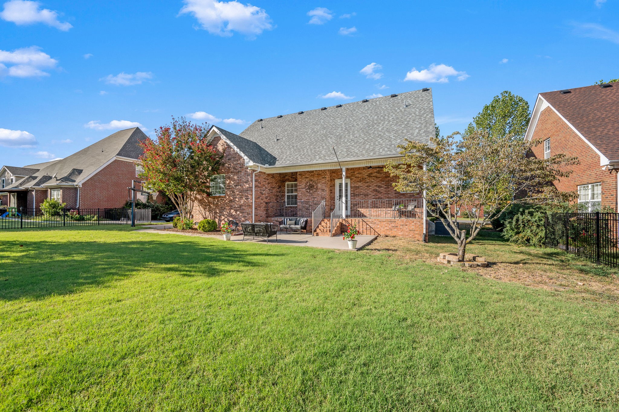 5427 Saint Ives Dr Property Photo 50