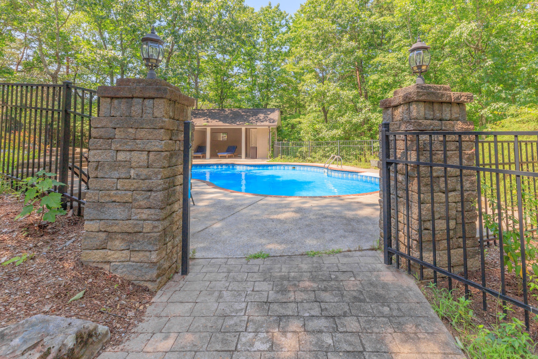 1558 Powder Springs Circle Property Photo 2