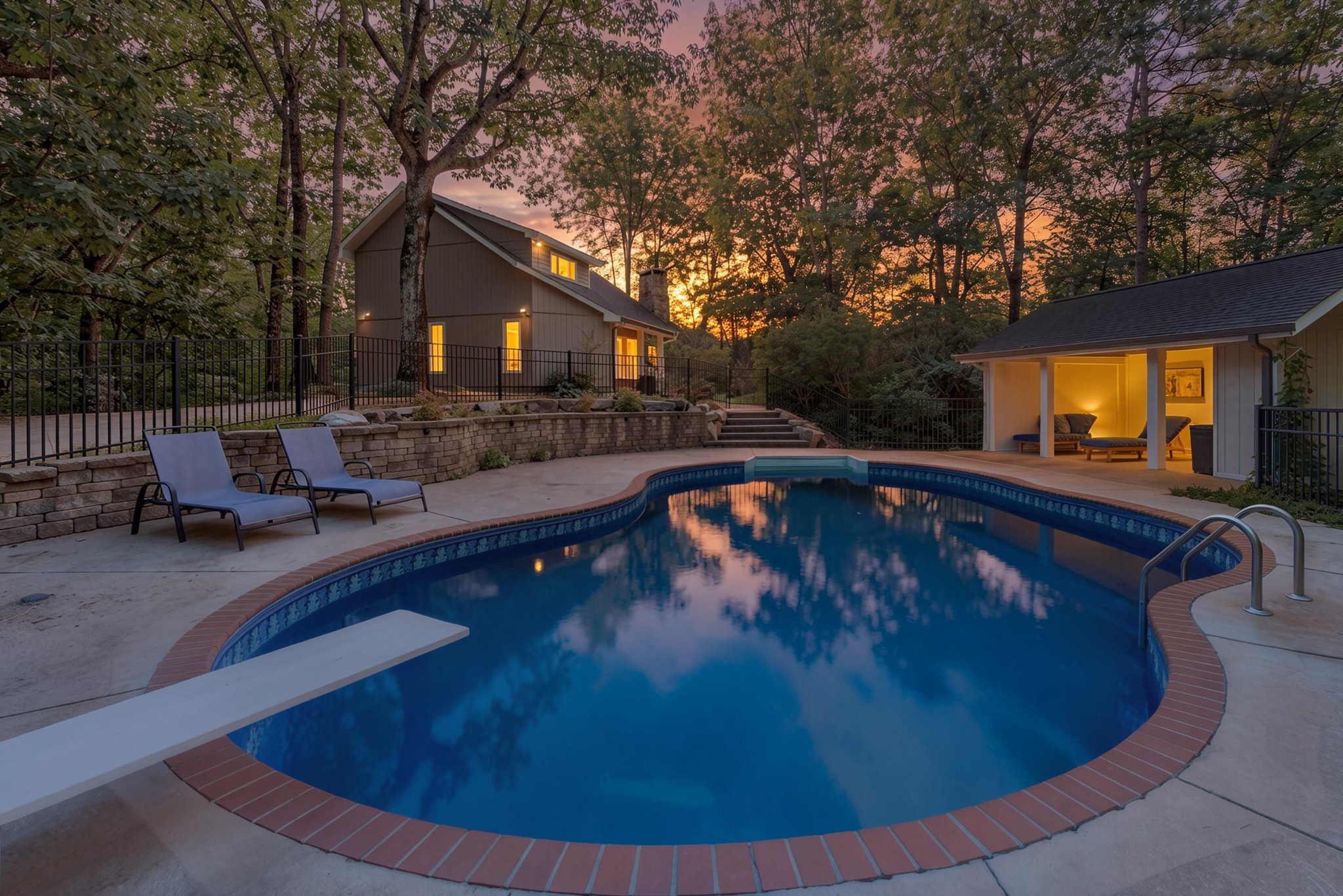 1558 Powder Springs Circle Property Photo 3