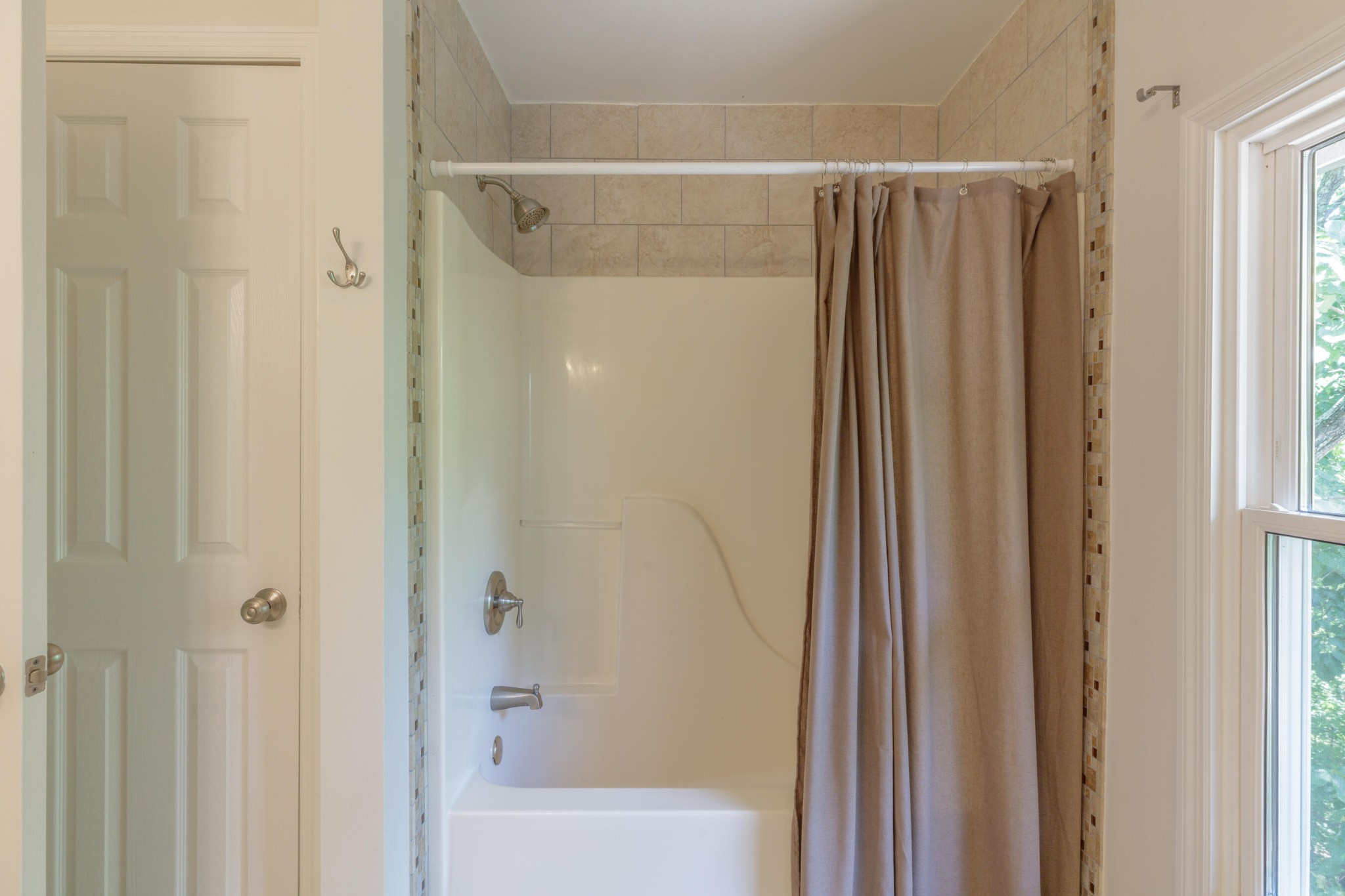 1558 Powder Springs Circle Property Photo 26