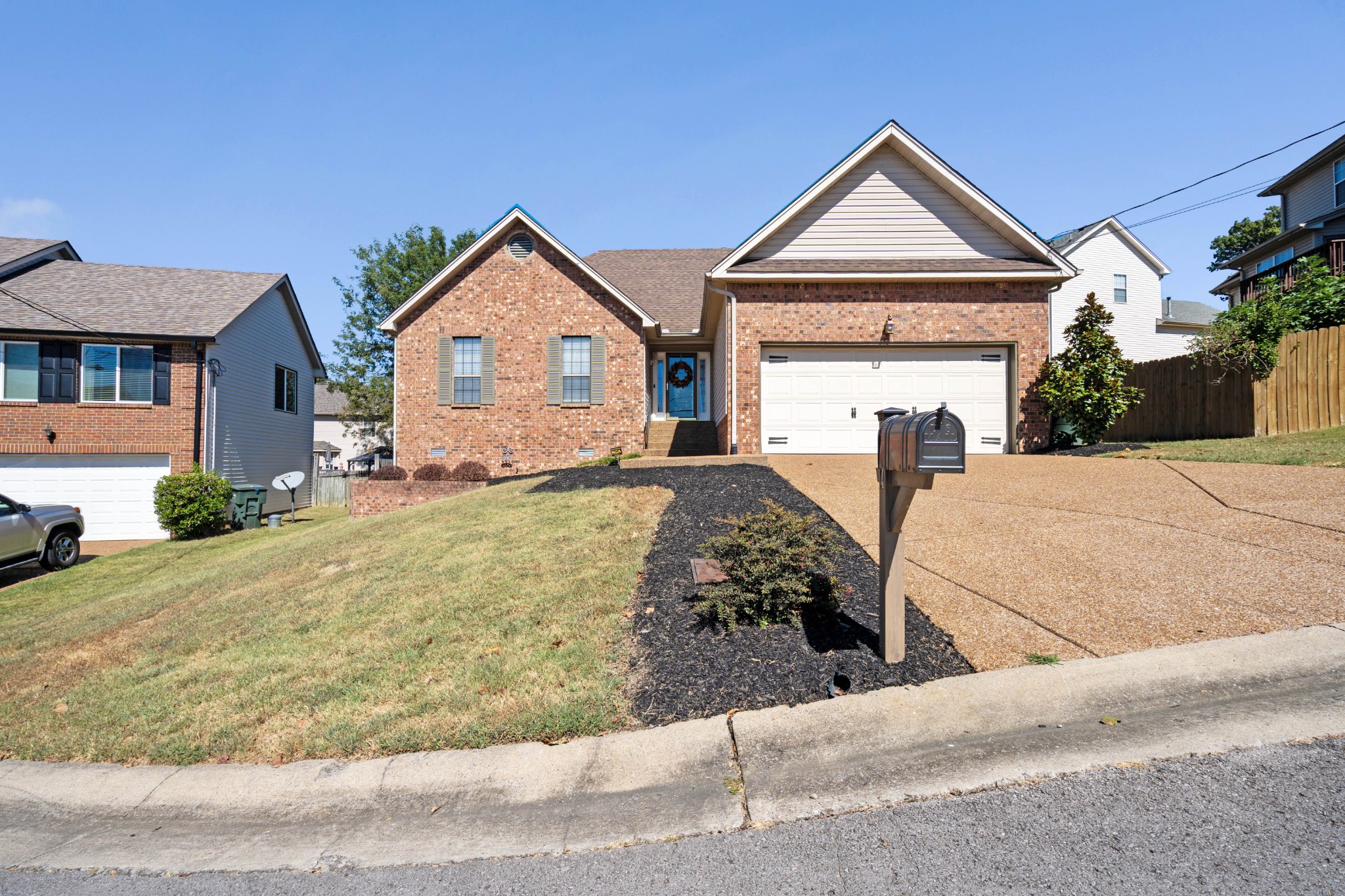 904 Kable Circle Property Photo 1